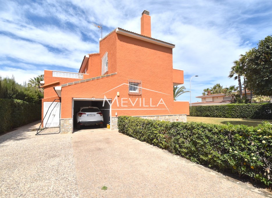 Resales - Villa - Torrevieja - La Veleta
