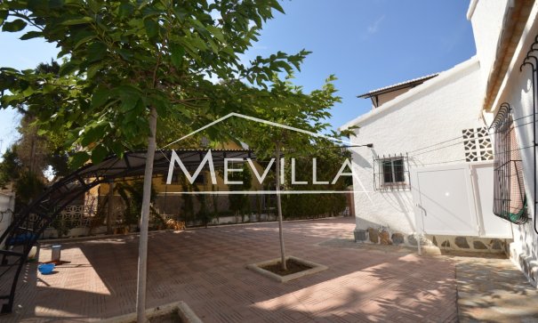 Reventas - Chalet / Villa - Orihuela Costa - Punta Prima