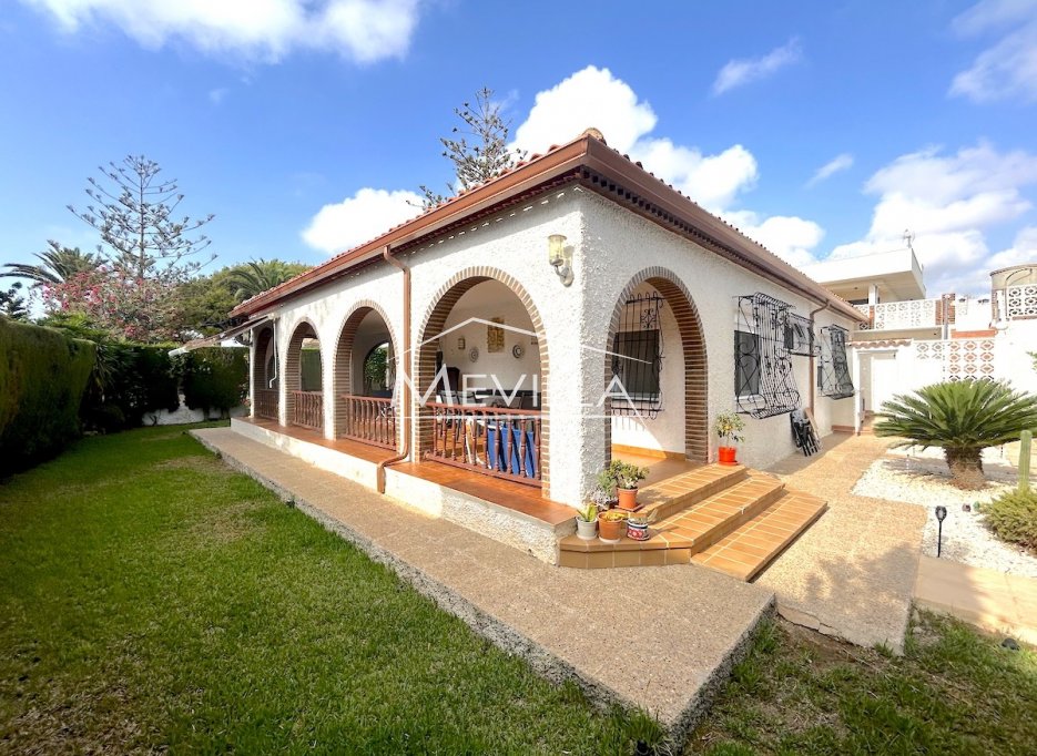 Alquileres - Chalet / Villa - Orihuela Costa - La Zenia