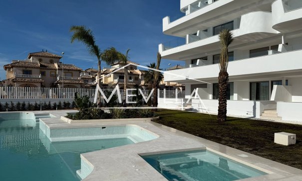 Appartement - Wederverkoop - Orihuela Costa - Lomas de Cabo Roig