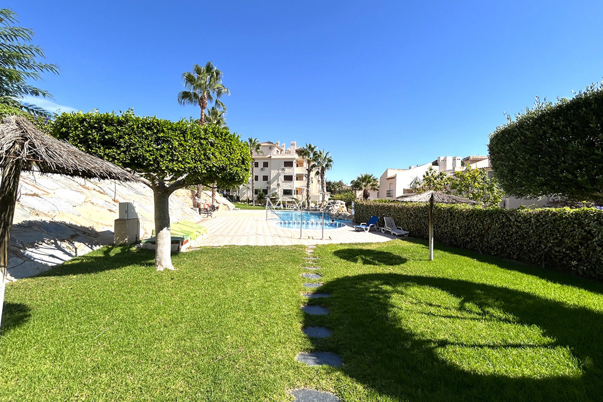 Återförsäljare - Lägenhet - Orihuela Costa - Villamartin