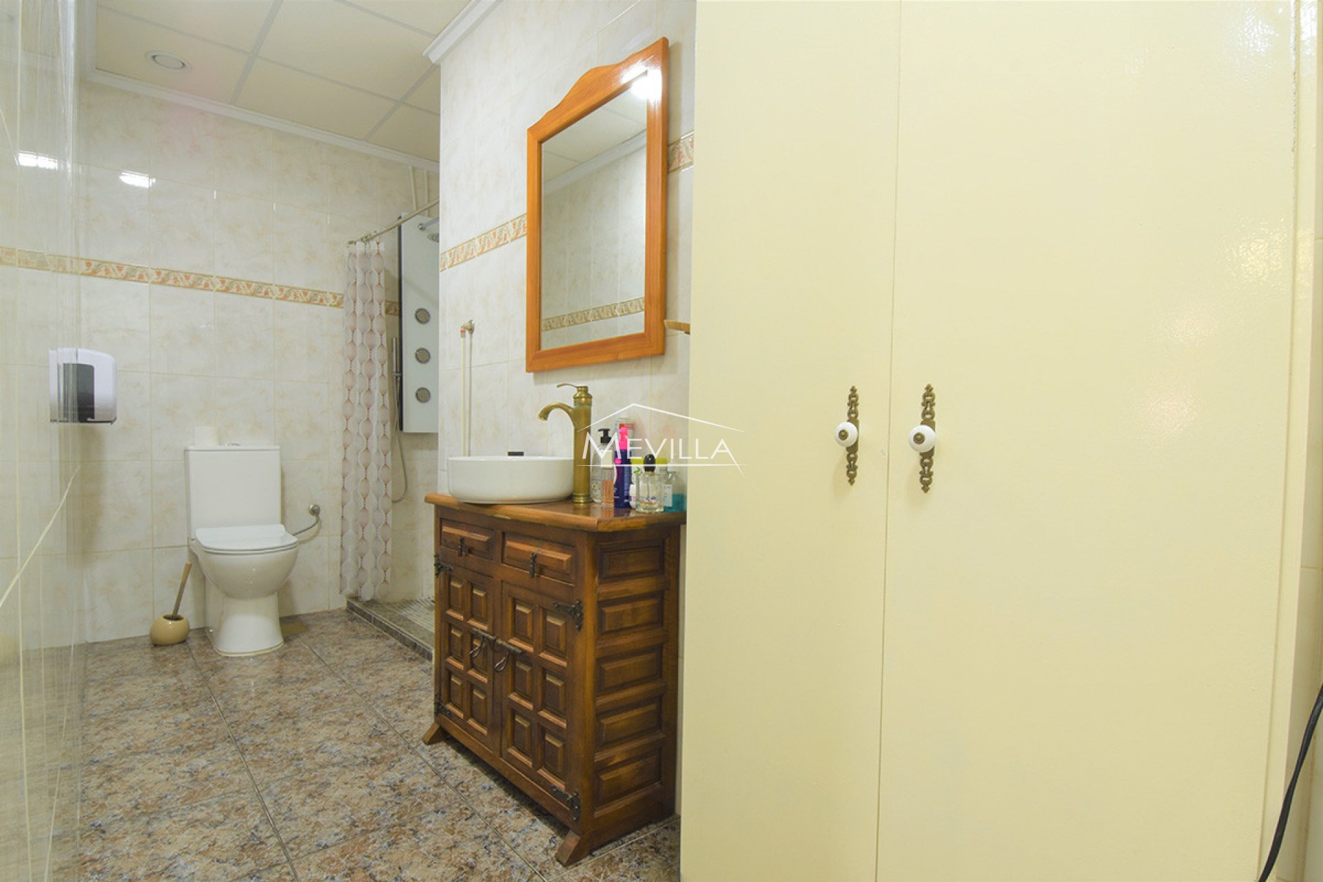 Återförsäljare -  - Torrevieja