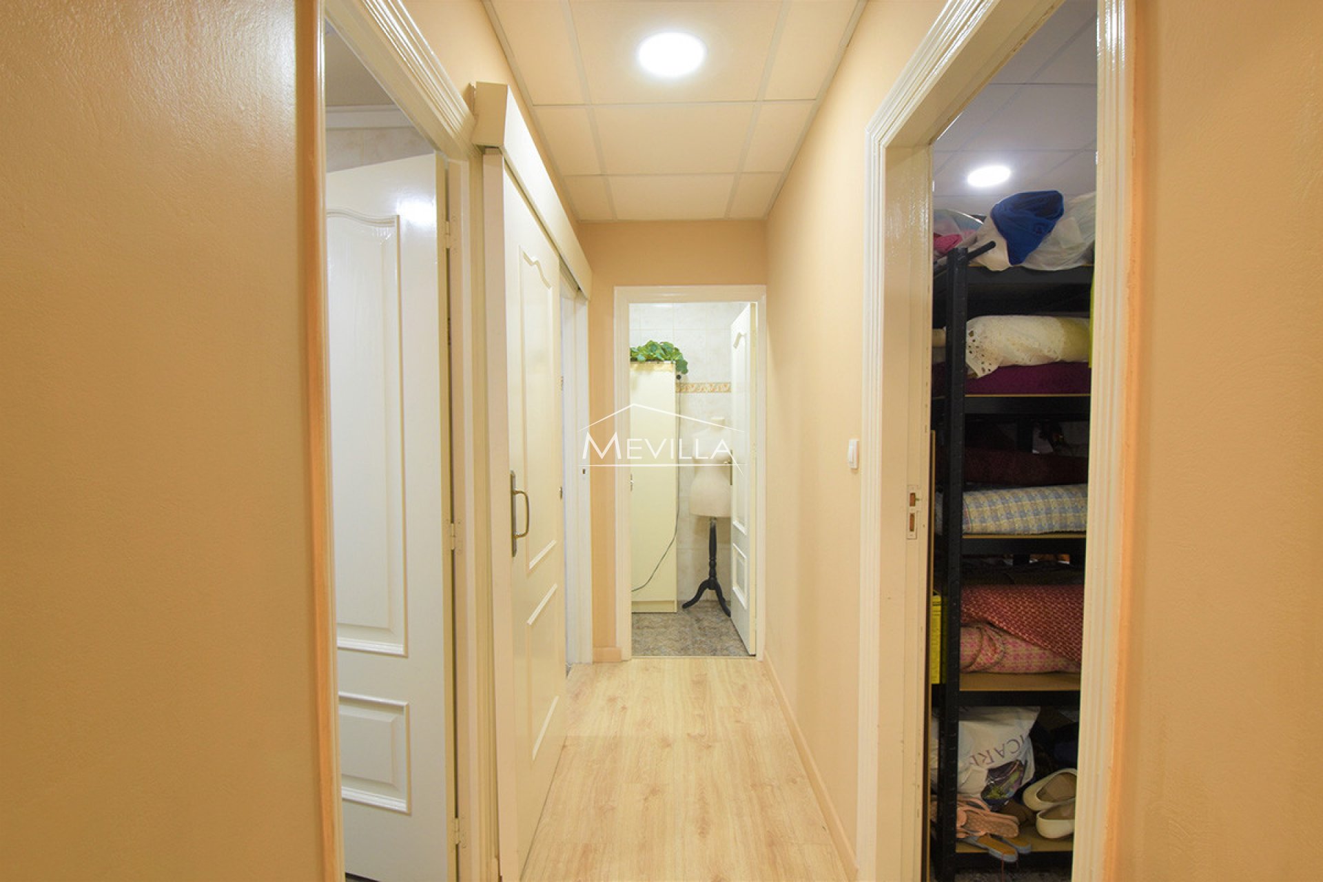 Återförsäljare -  - Torrevieja