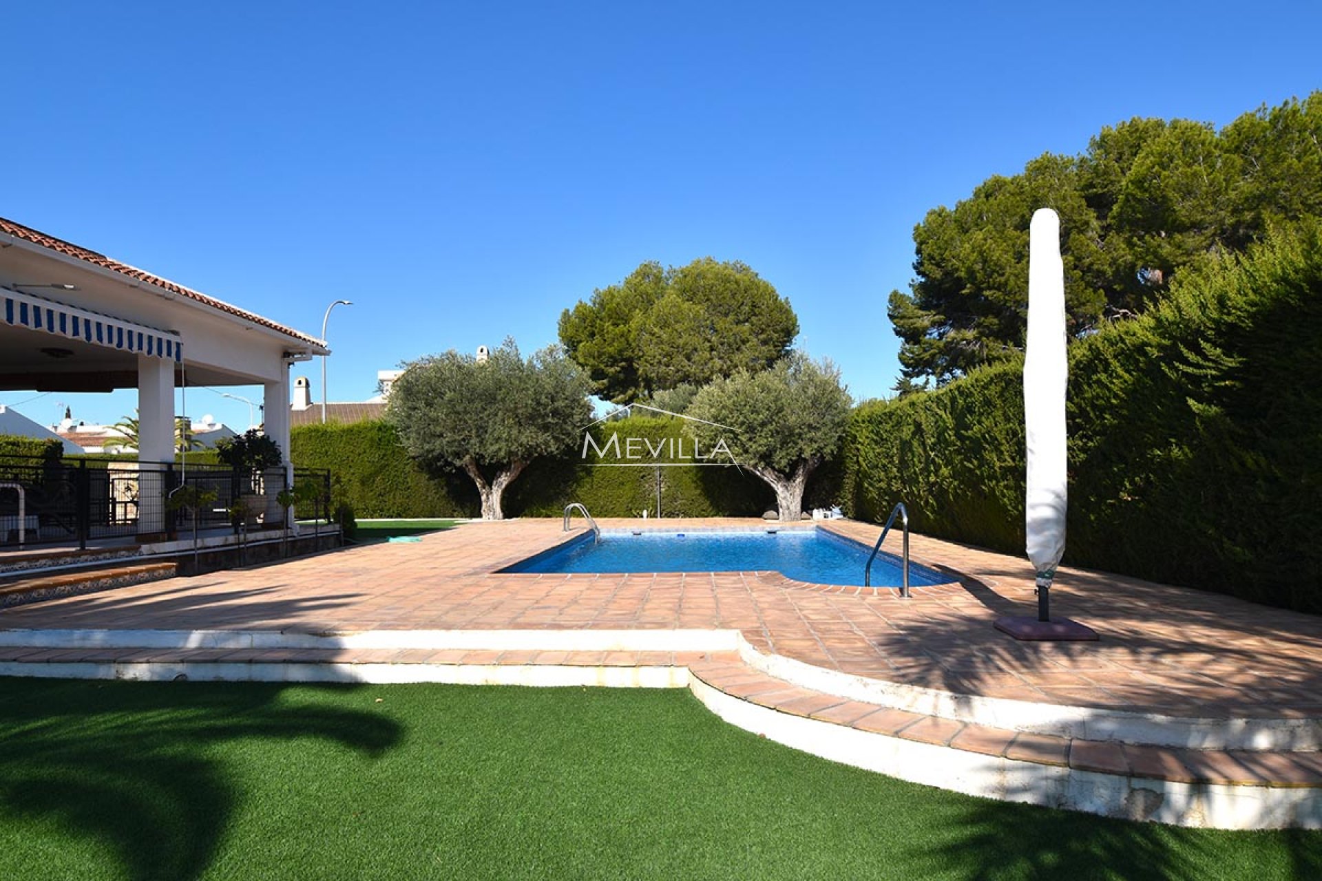 Återförsäljare - Villa - Orihuela Costa - Campoamor