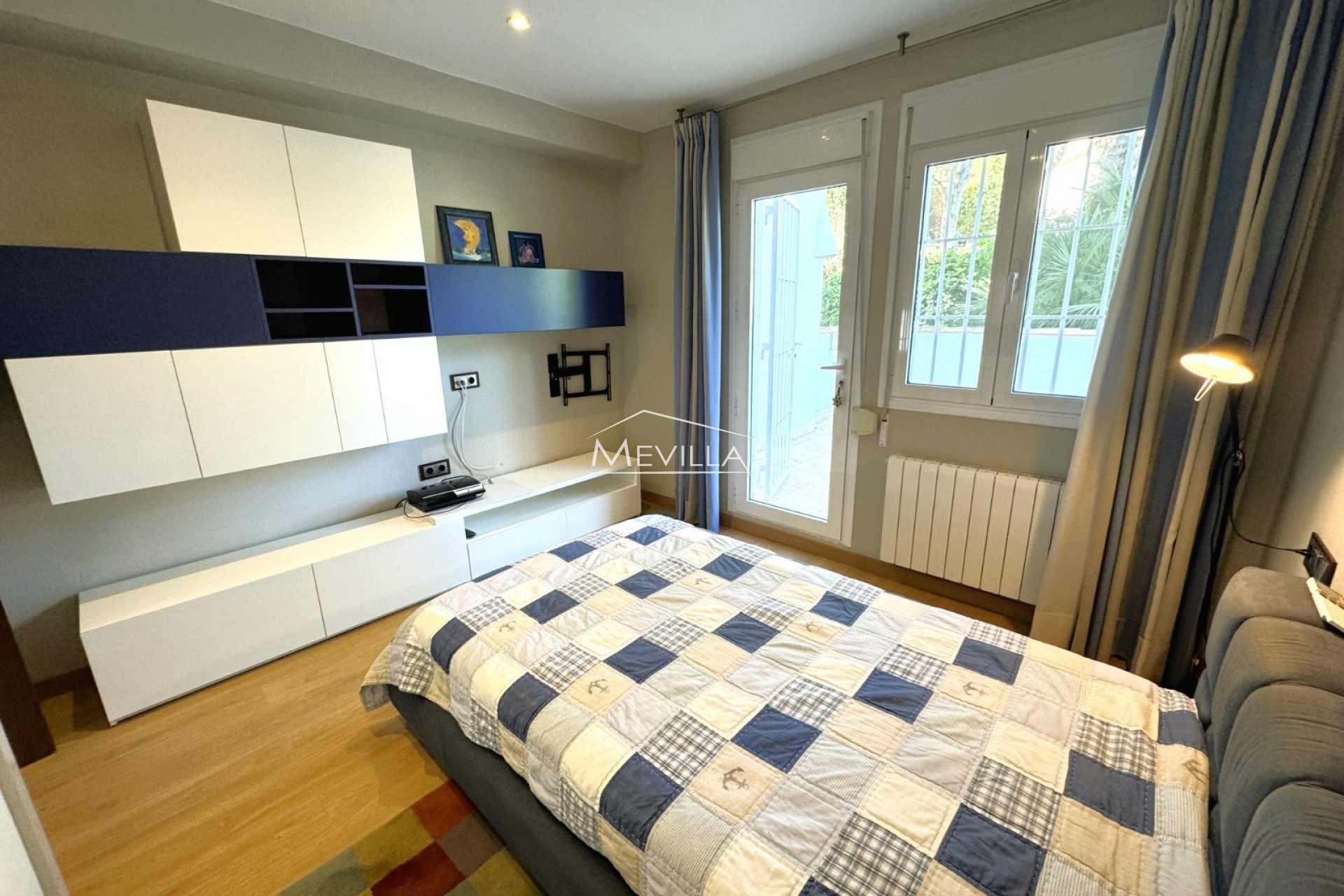 Återförsäljare - Villa - Orihuela Costa - Campoamor