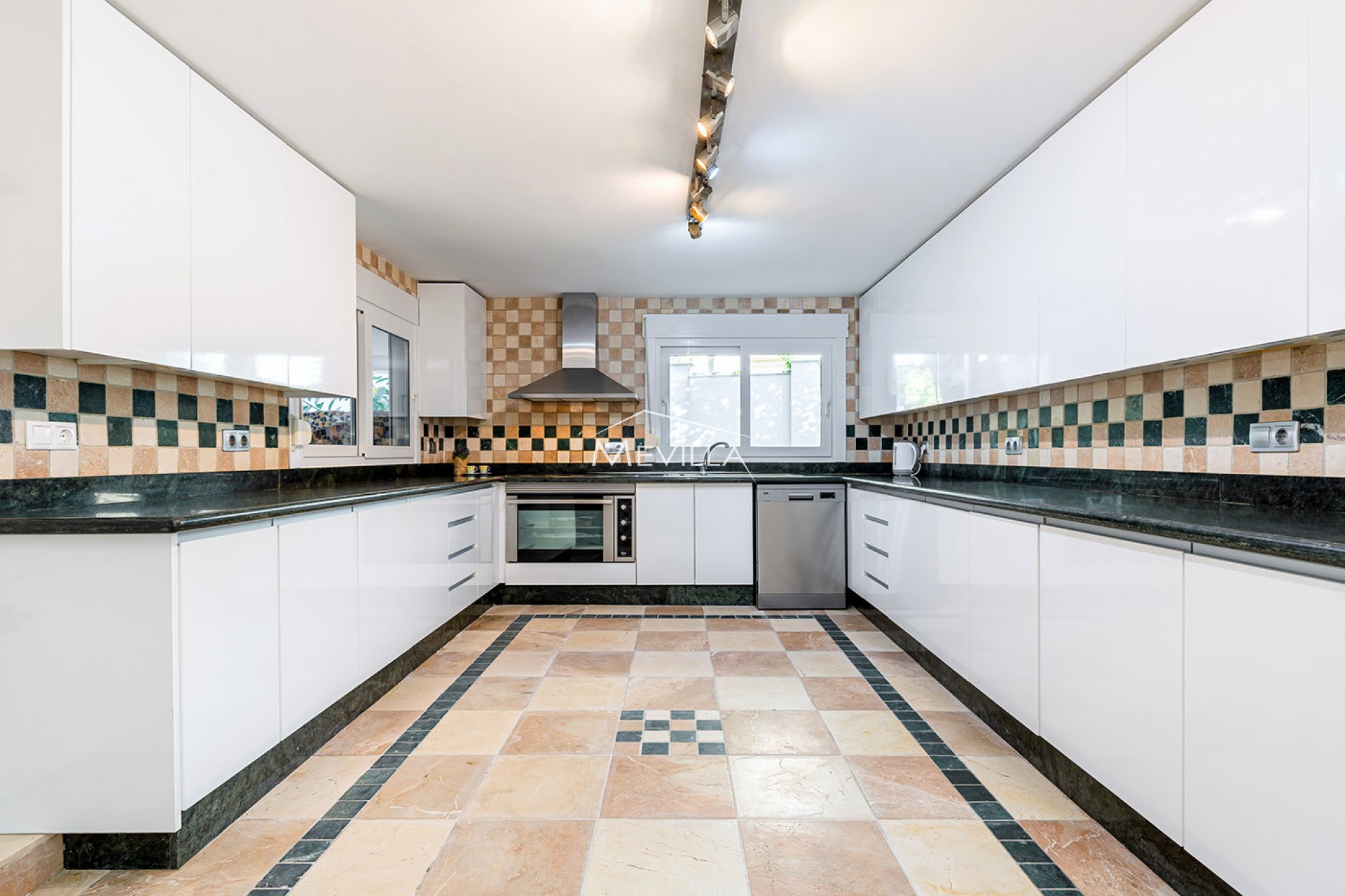 Återförsäljare - Villa - Orihuela Costa - Campoamor