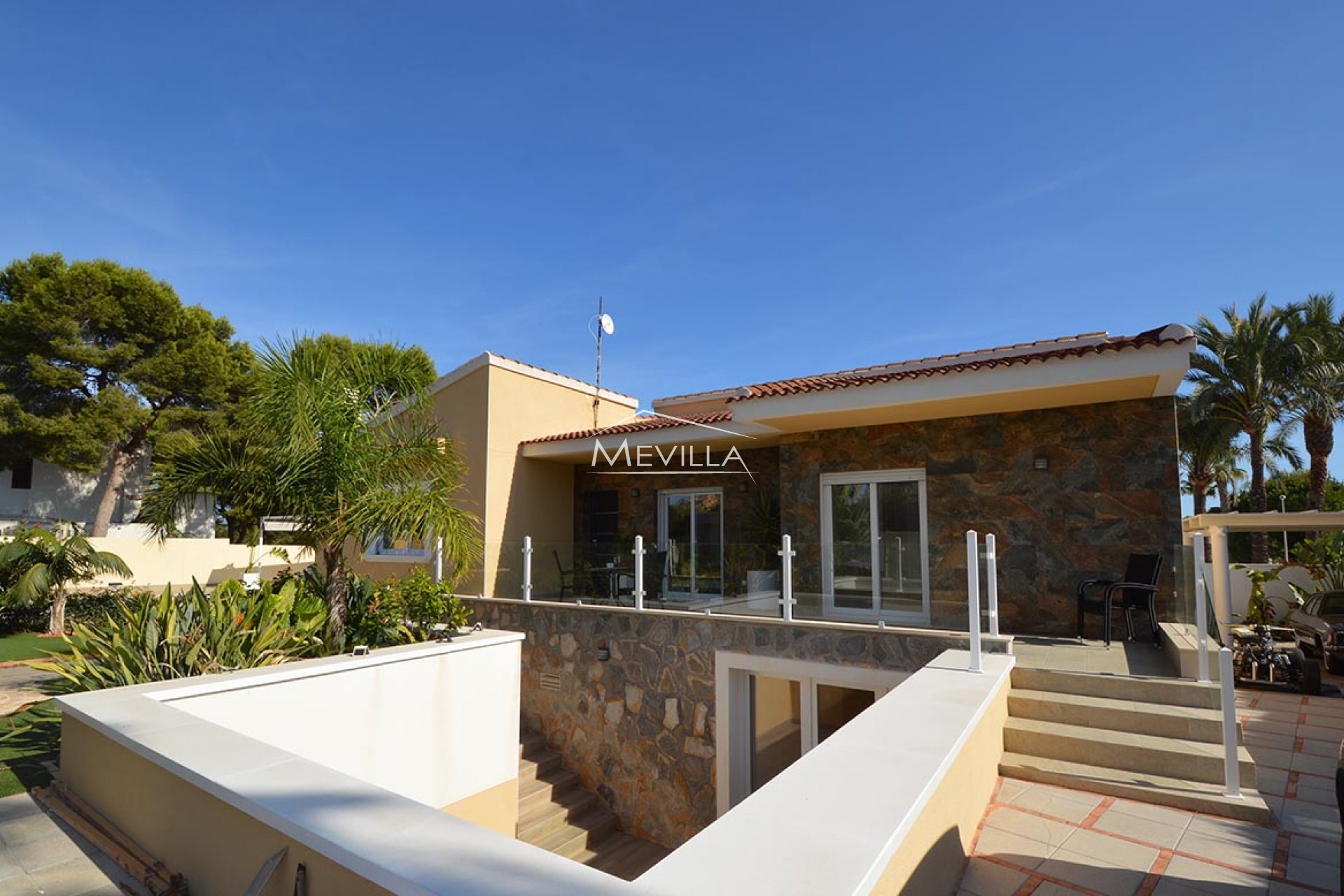 Återförsäljare - Villa - Orihuela Costa - La Zenia