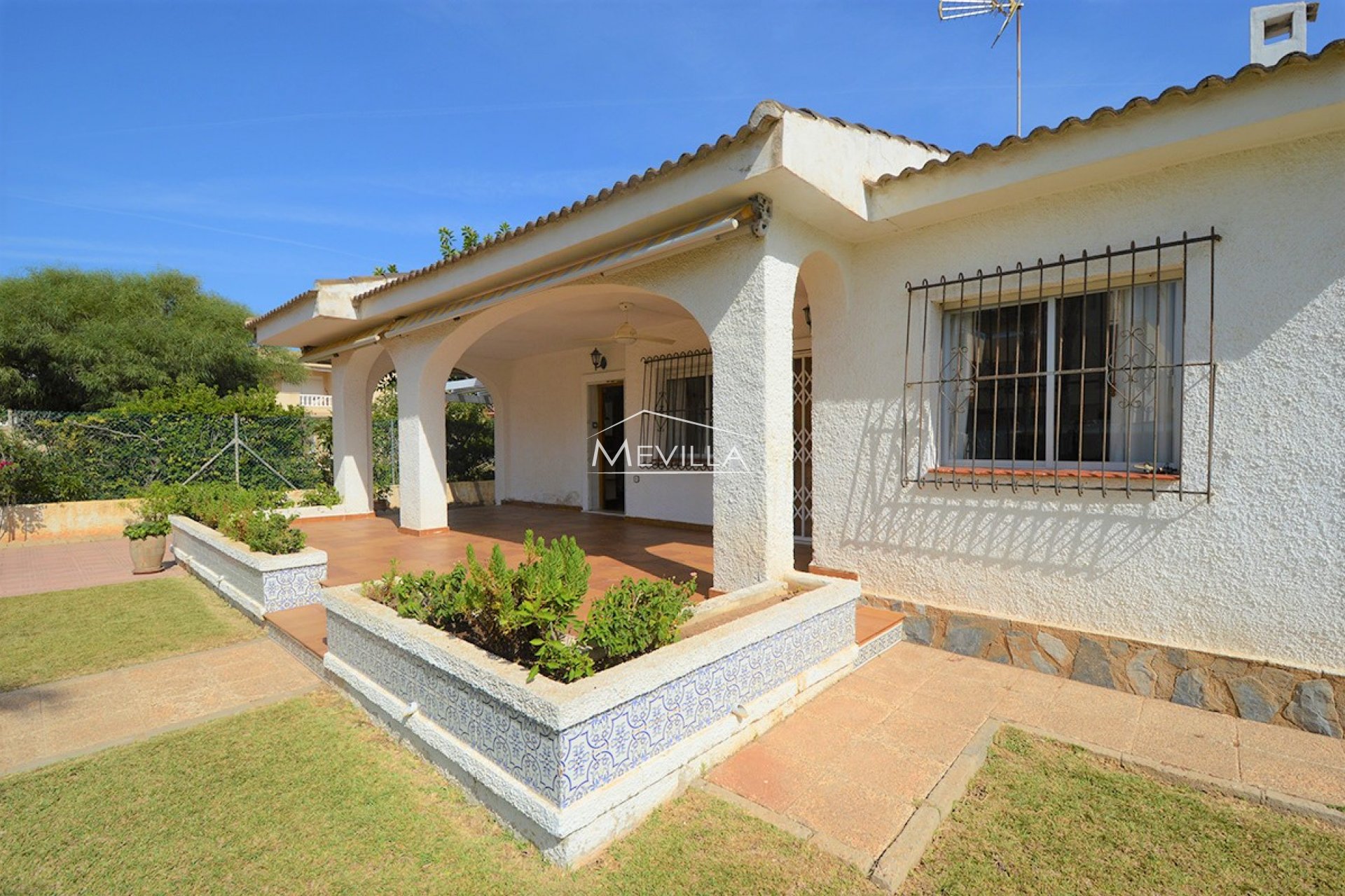 Återförsäljare - Villa - Orihuela Costa - La Zenia