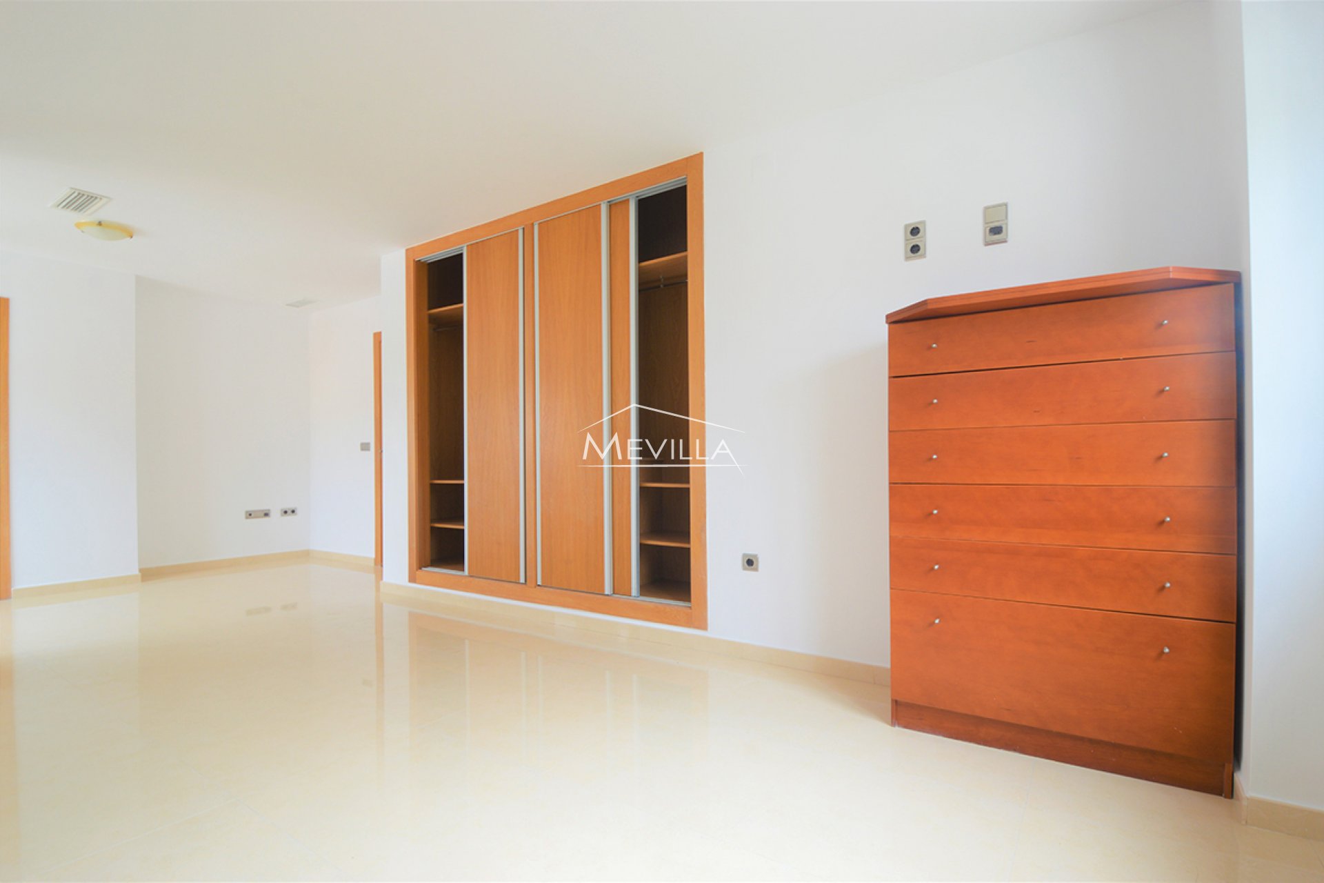 Återförsäljare - Villa - Orihuela Costa - La Zenia