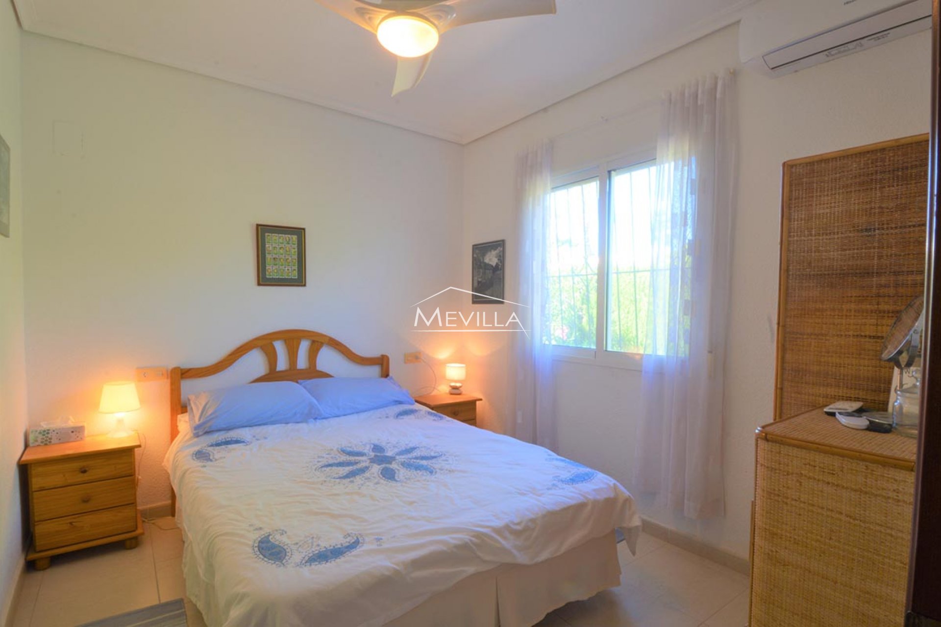 Återförsäljare - Villa - Orihuela Costa - La Zenia