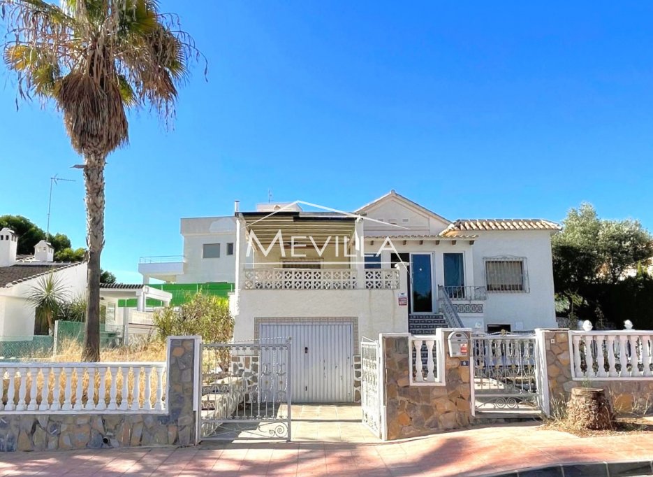 Återförsäljare - Villa - Orihuela Costa - La Zenia
