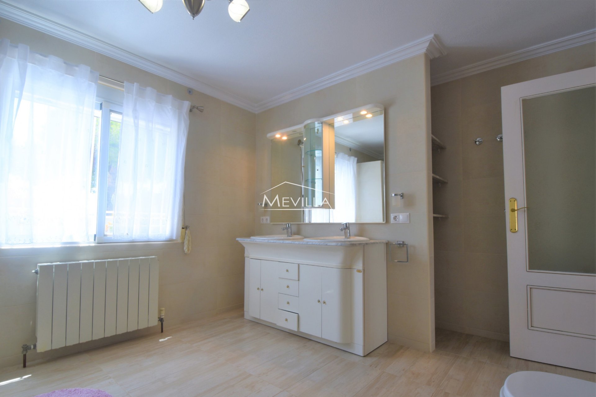 Återförsäljare - Villa - Orihuela Costa - La Zenia