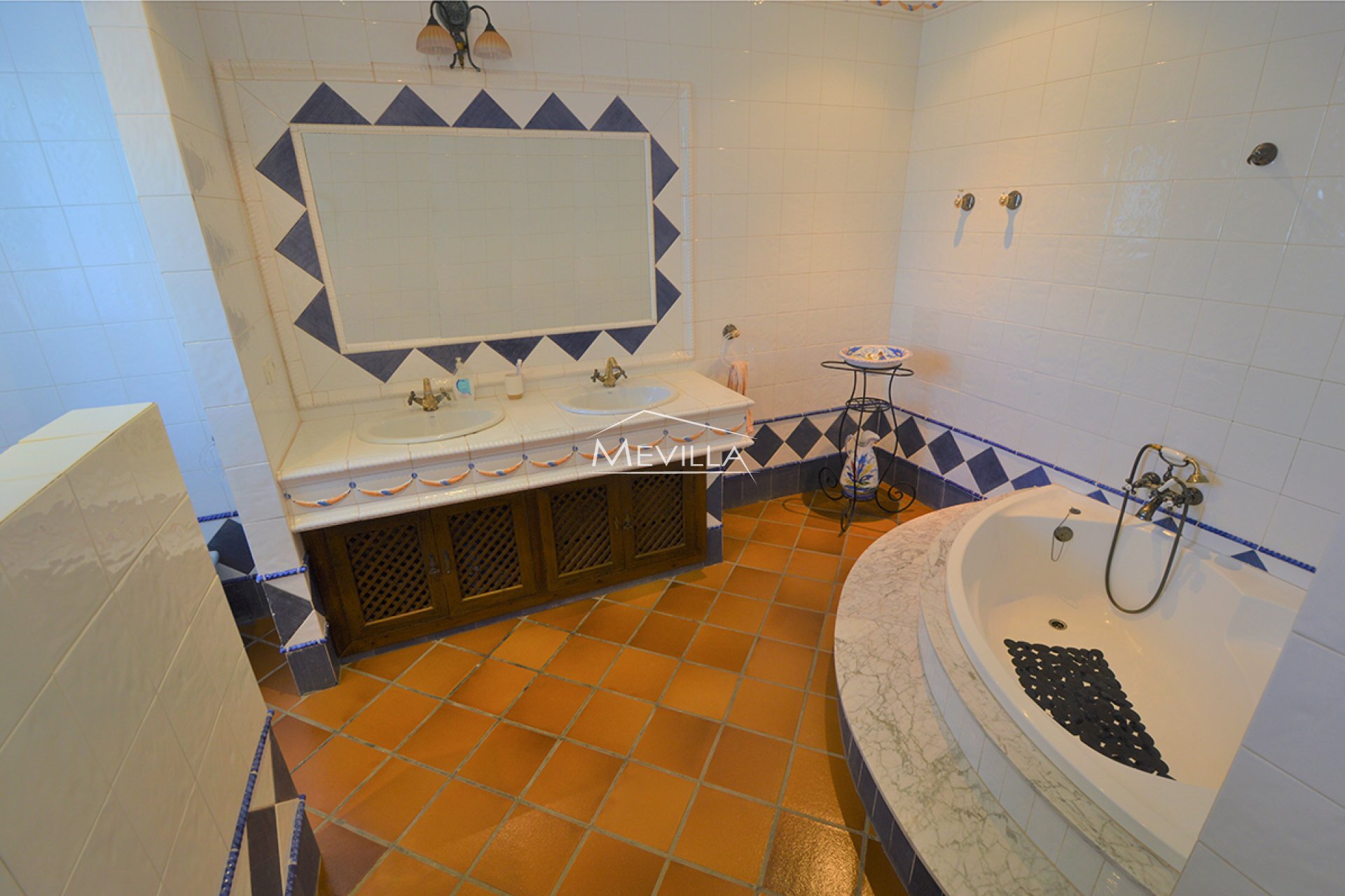 Återförsäljare - Villa - Orihuela Costa - Mil Palmeras