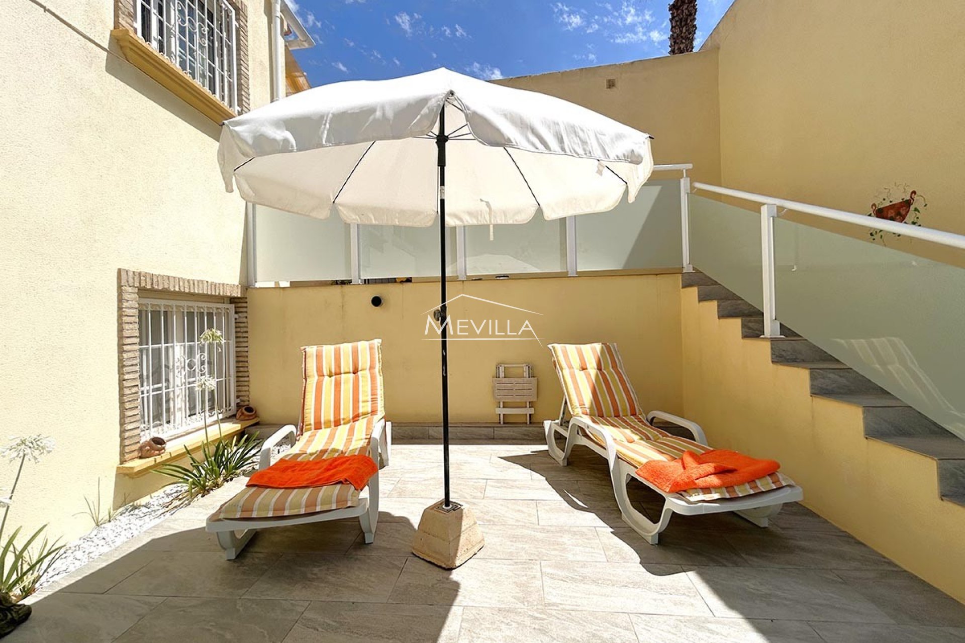 Återförsäljare - Villa - Orihuela Costa - Playa Flamenca