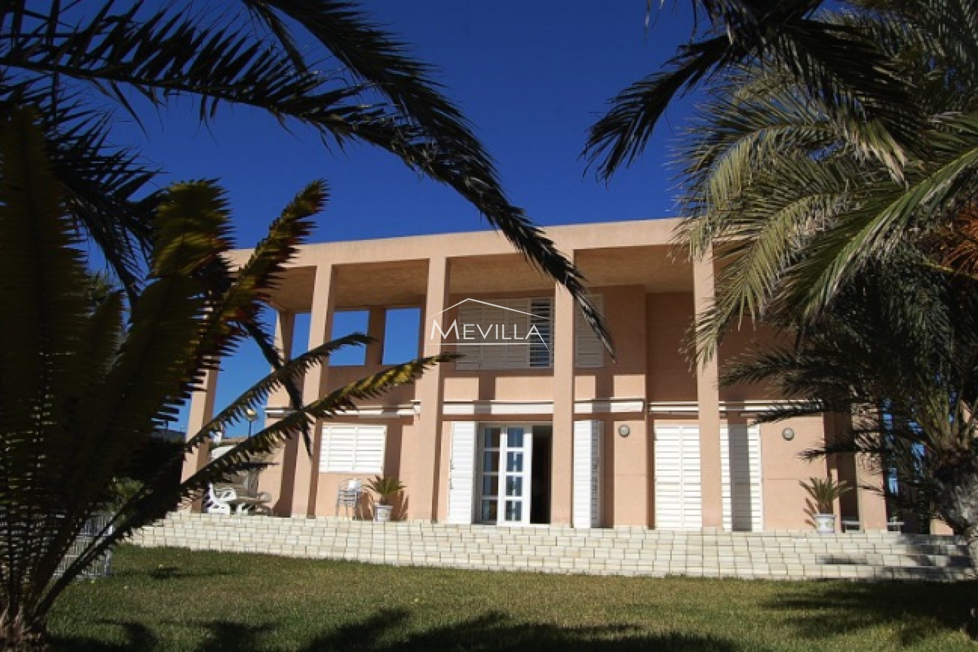 Återförsäljare - Villa - Orihuela Costa - Punta Prima