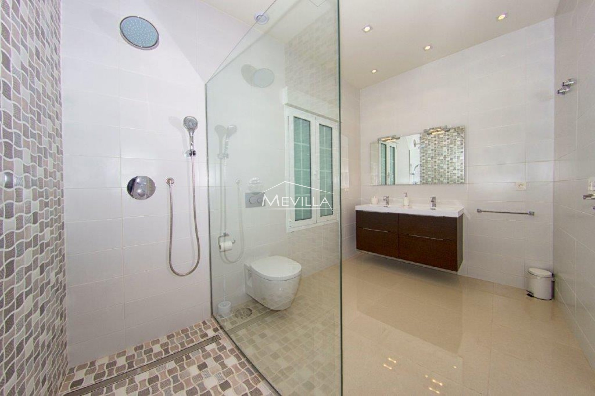 Återförsäljare - Villa - Orihuela Costa - Punta Prima