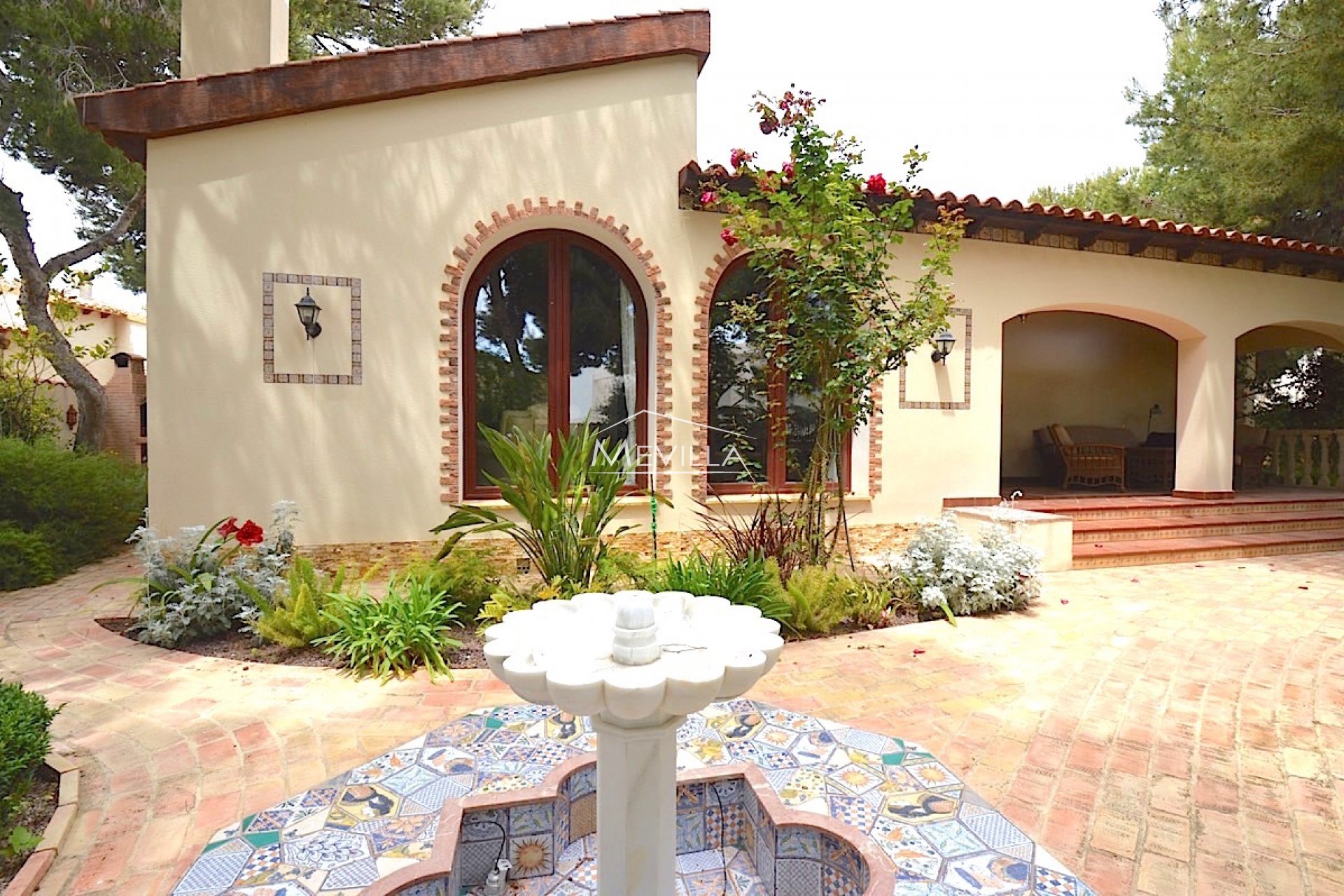 Återförsäljare - Villa - Orihuela Costa - Punta Prima