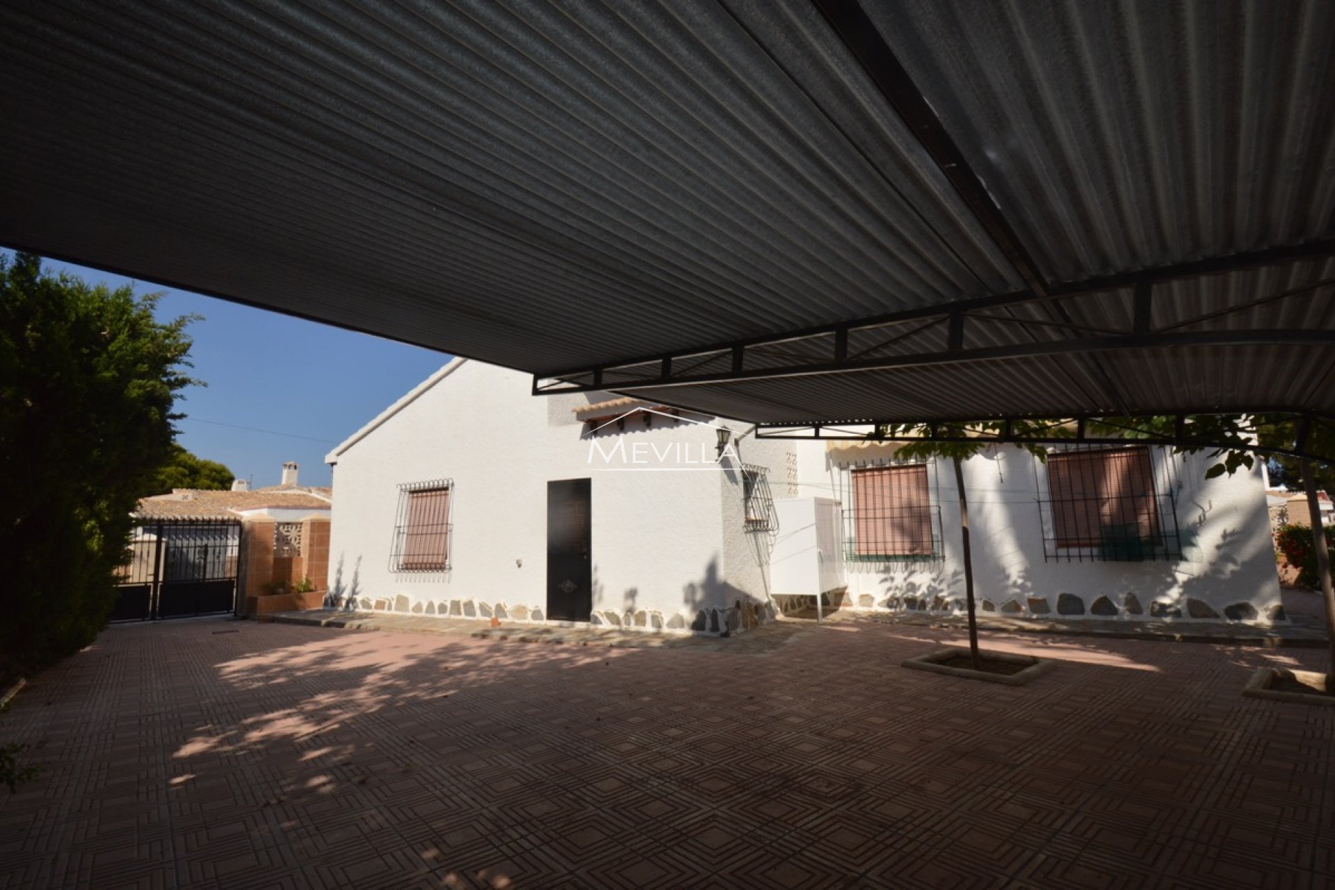 Återförsäljare - Villa - Orihuela Costa - Punta Prima