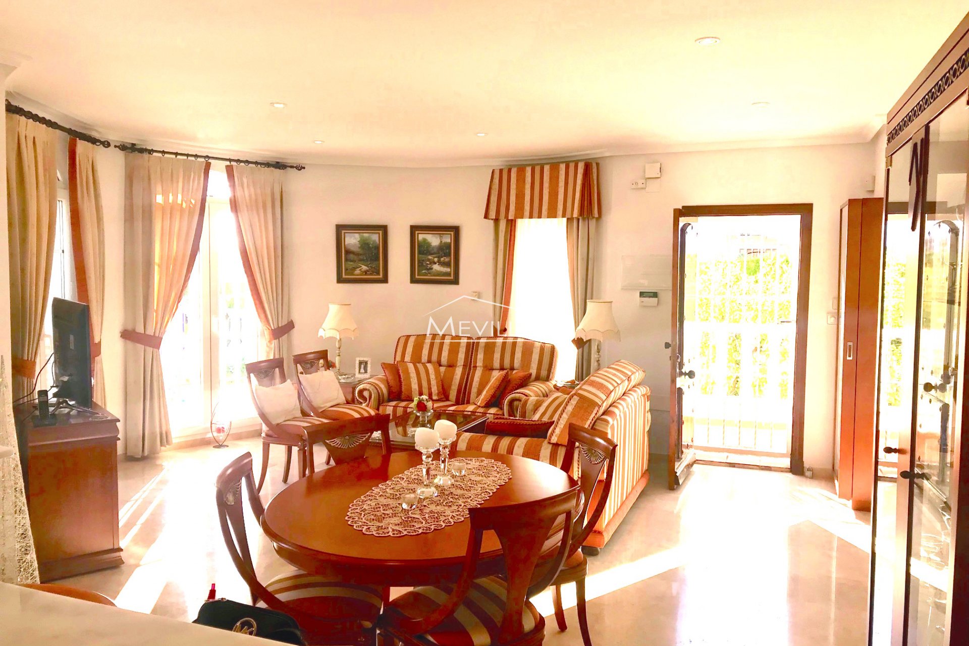 Återförsäljare - Villa - Orihuela Costa - Villamartin