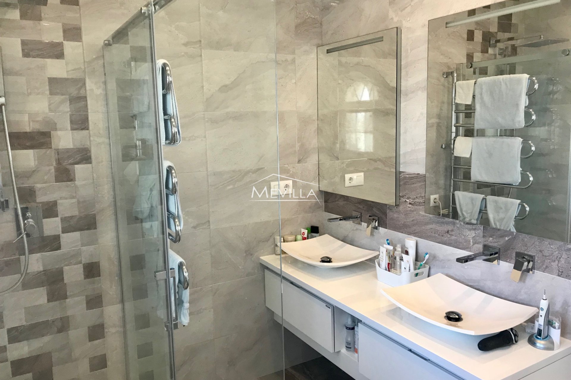 Återförsäljare - Villa - Orihuela Costa - Villamartin