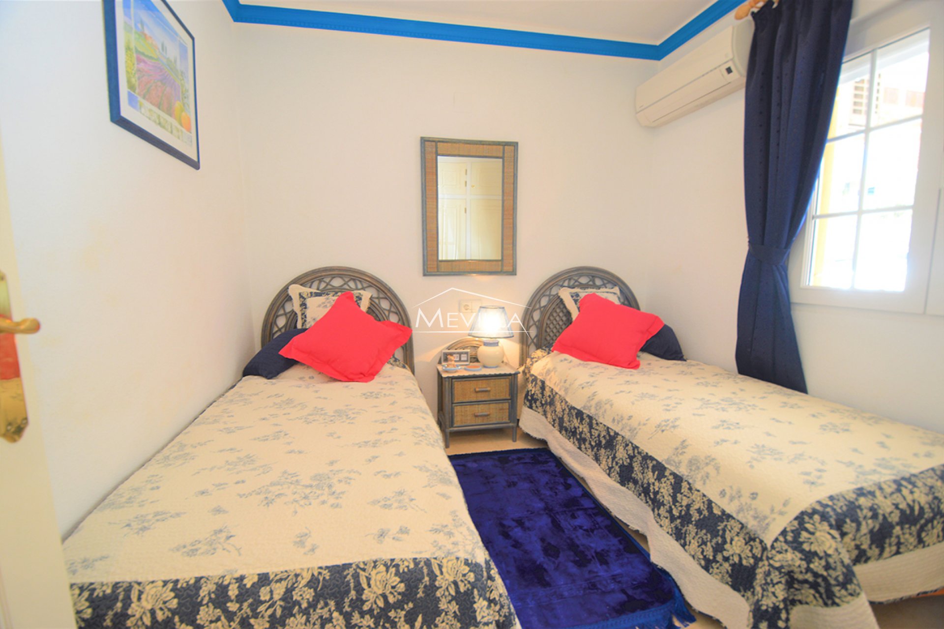 Återförsäljare - Villa - Orihuela Costa - Villamartin