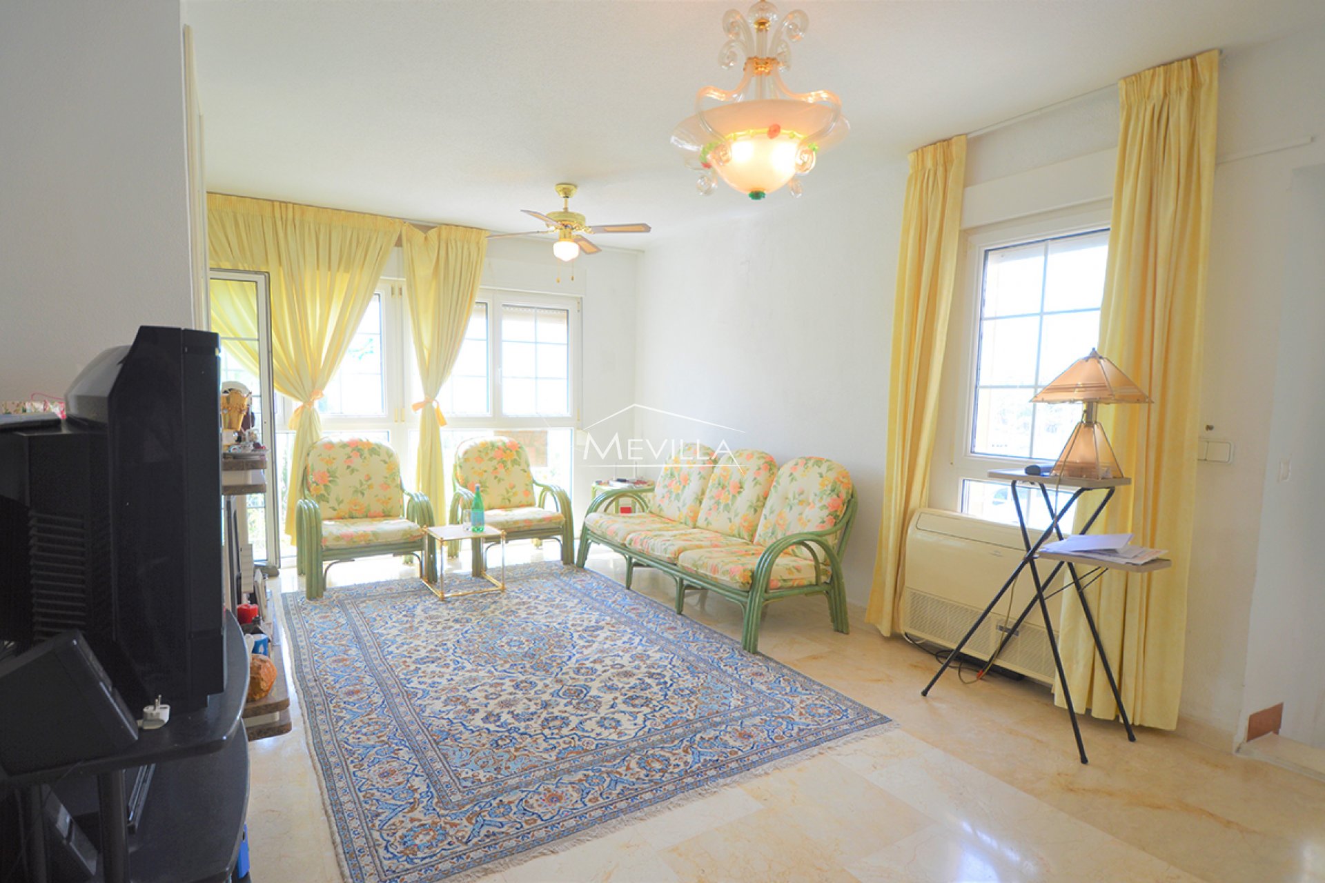 Återförsäljare - Villa - Orihuela Costa - Villamartin