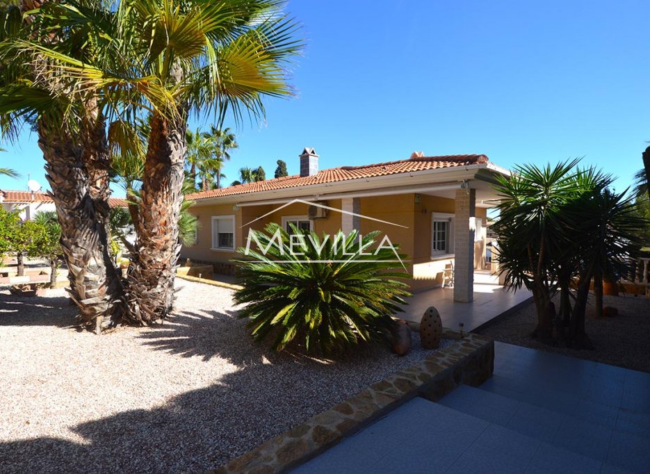 Återförsäljare - Villa - Orihuela Costa - Villamartin