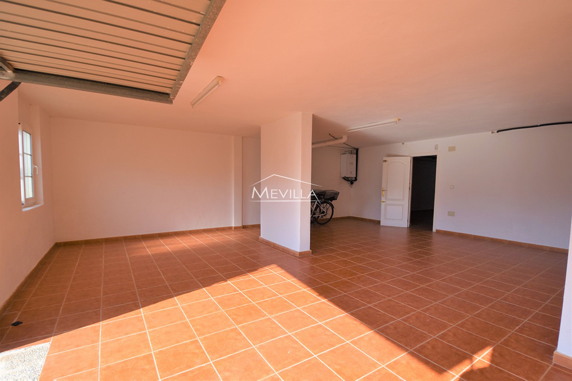 Återförsäljare - Villa - Orihuela Costa - Villamartin