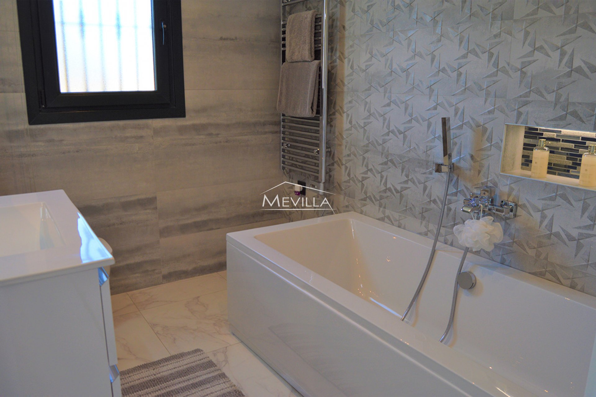 Återförsäljare - Villa - Orihuela Costa - Villamartin