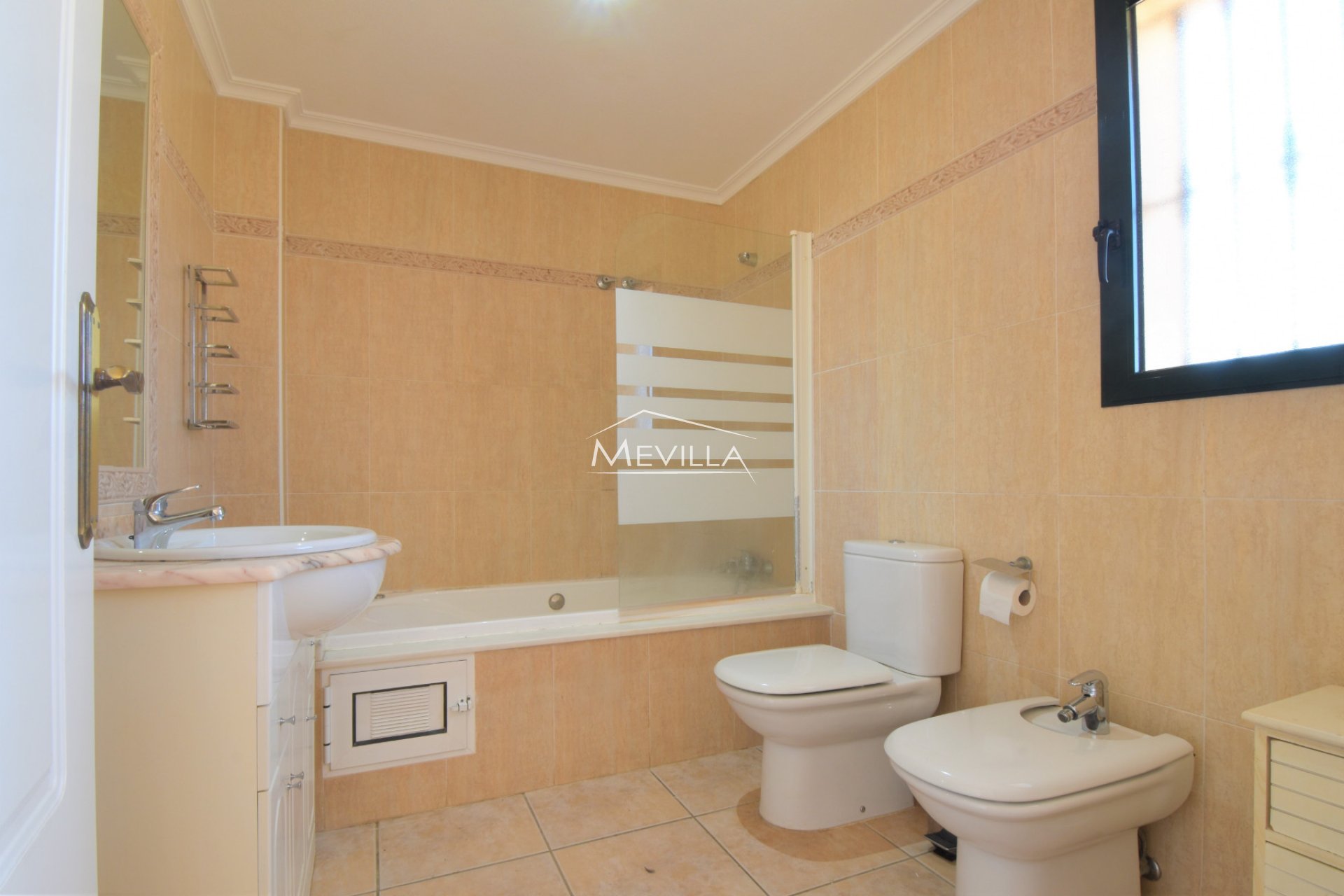 Återförsäljare - Villa - Orihuela Costa - Villamartin