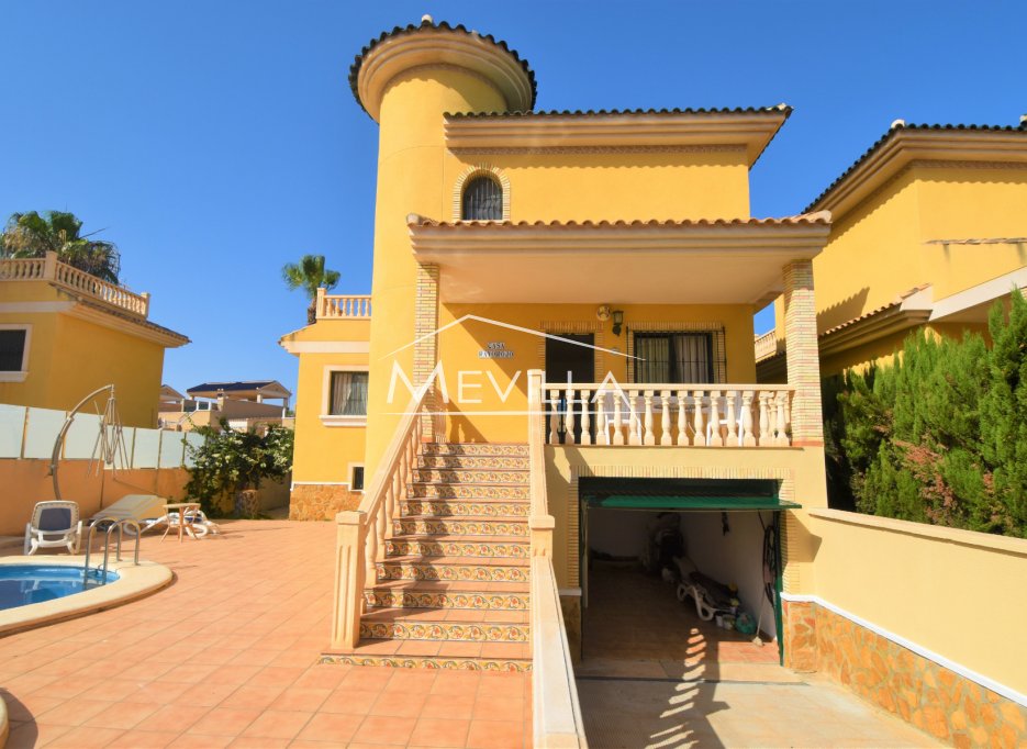 Återförsäljare - Villa - Orihuela Costa - Villamartin