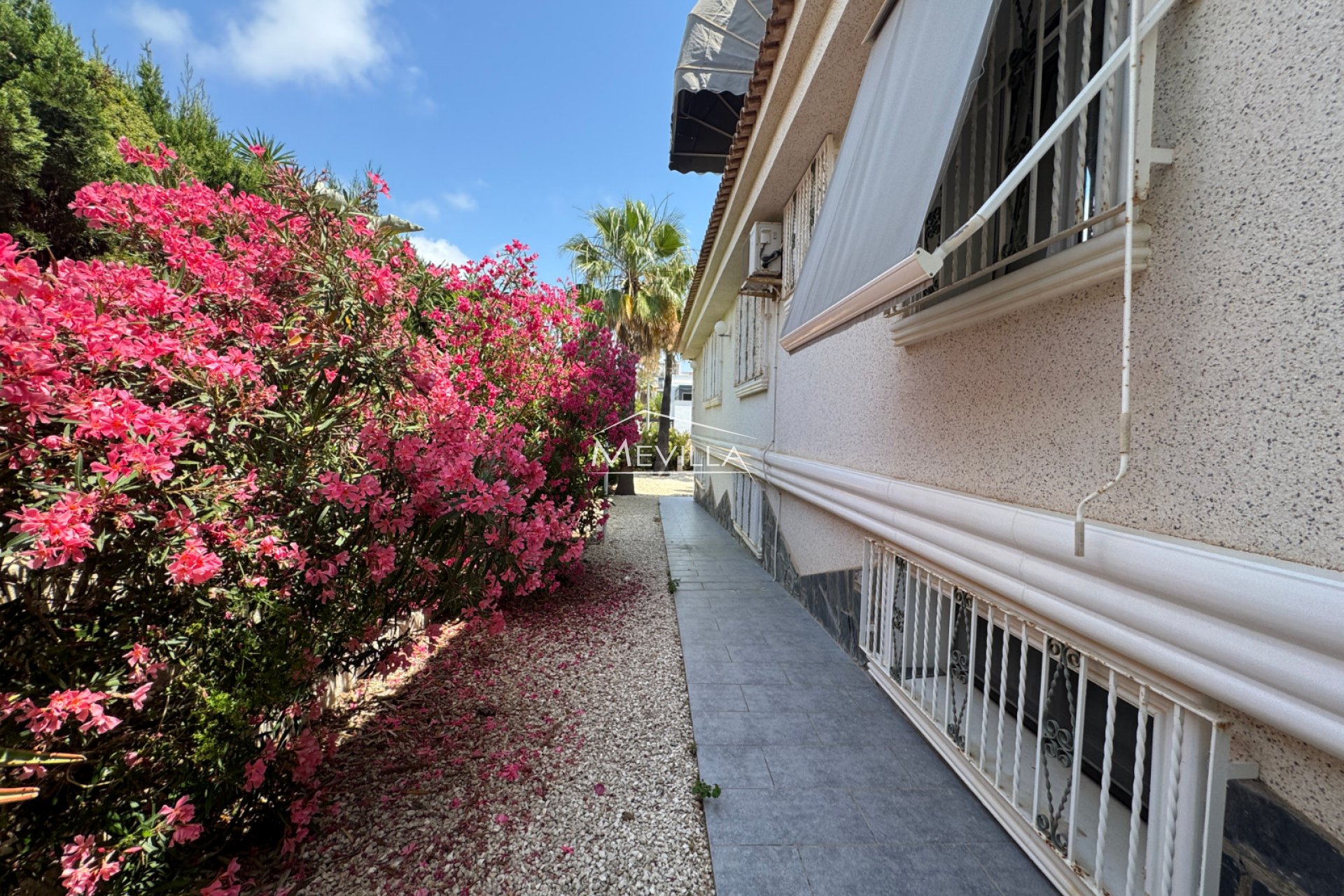 Återförsäljare - Villa - Orihuela