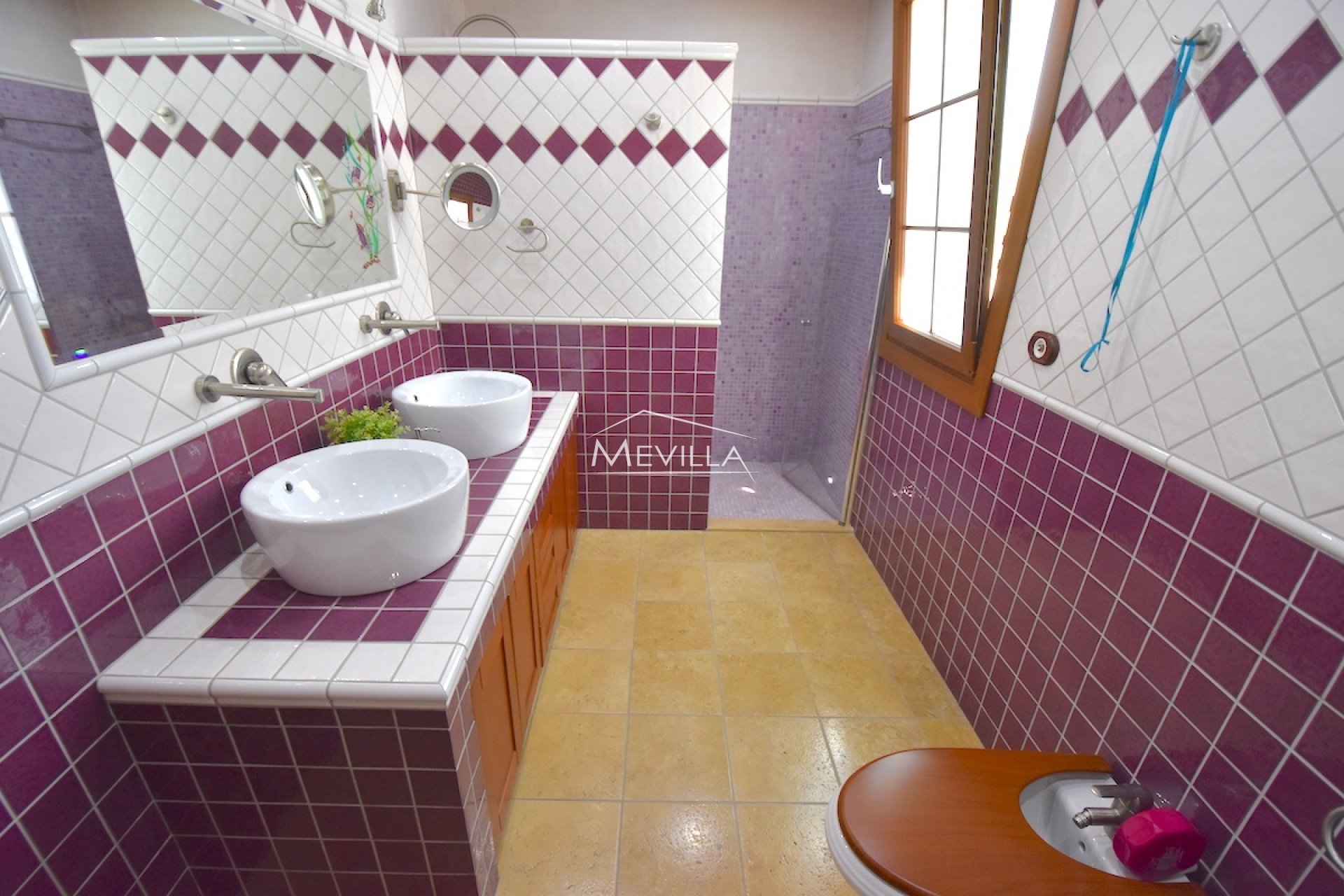 Återförsäljare - Villa - Rafal