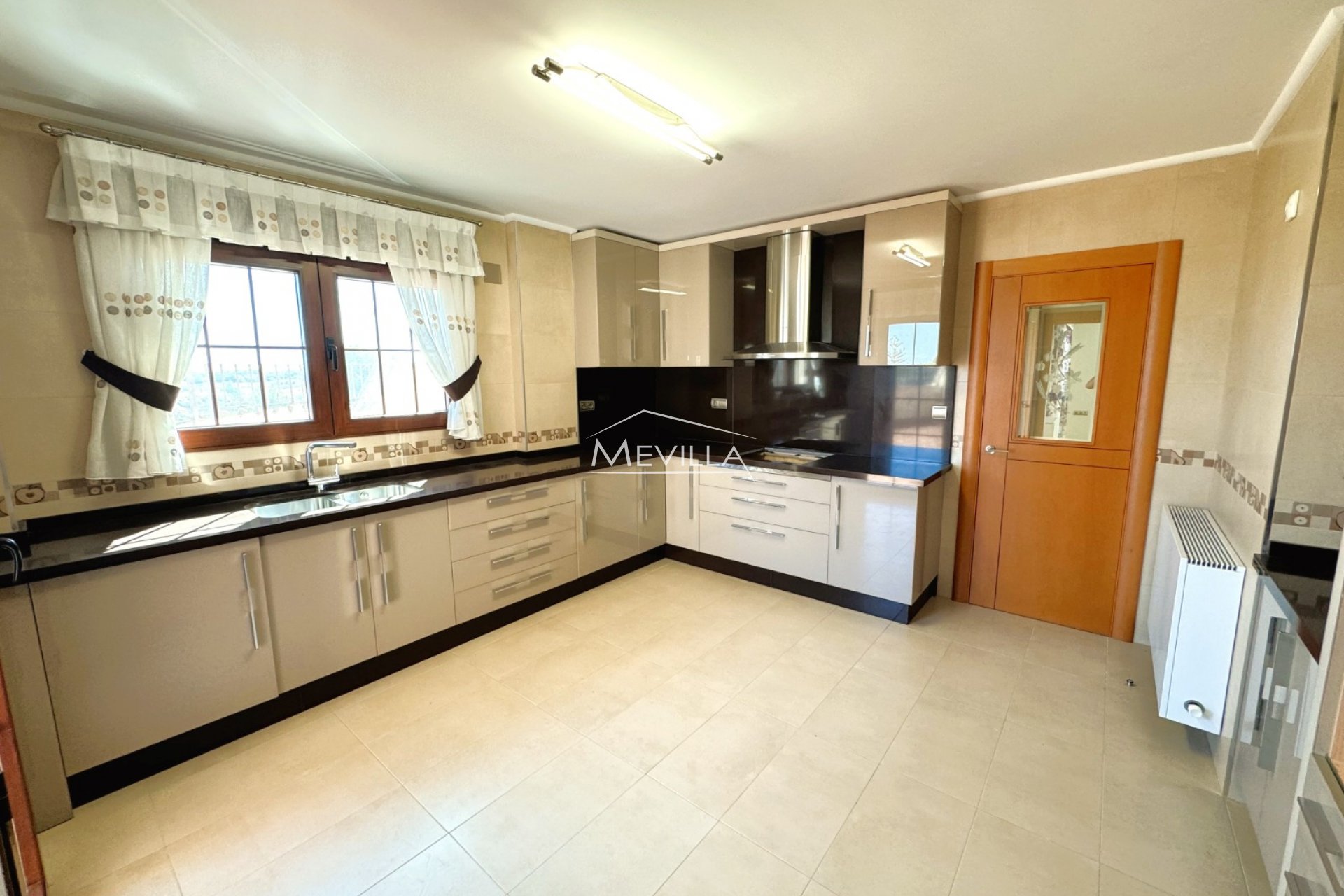 Återförsäljare - Villa - San Miguel de Salinas