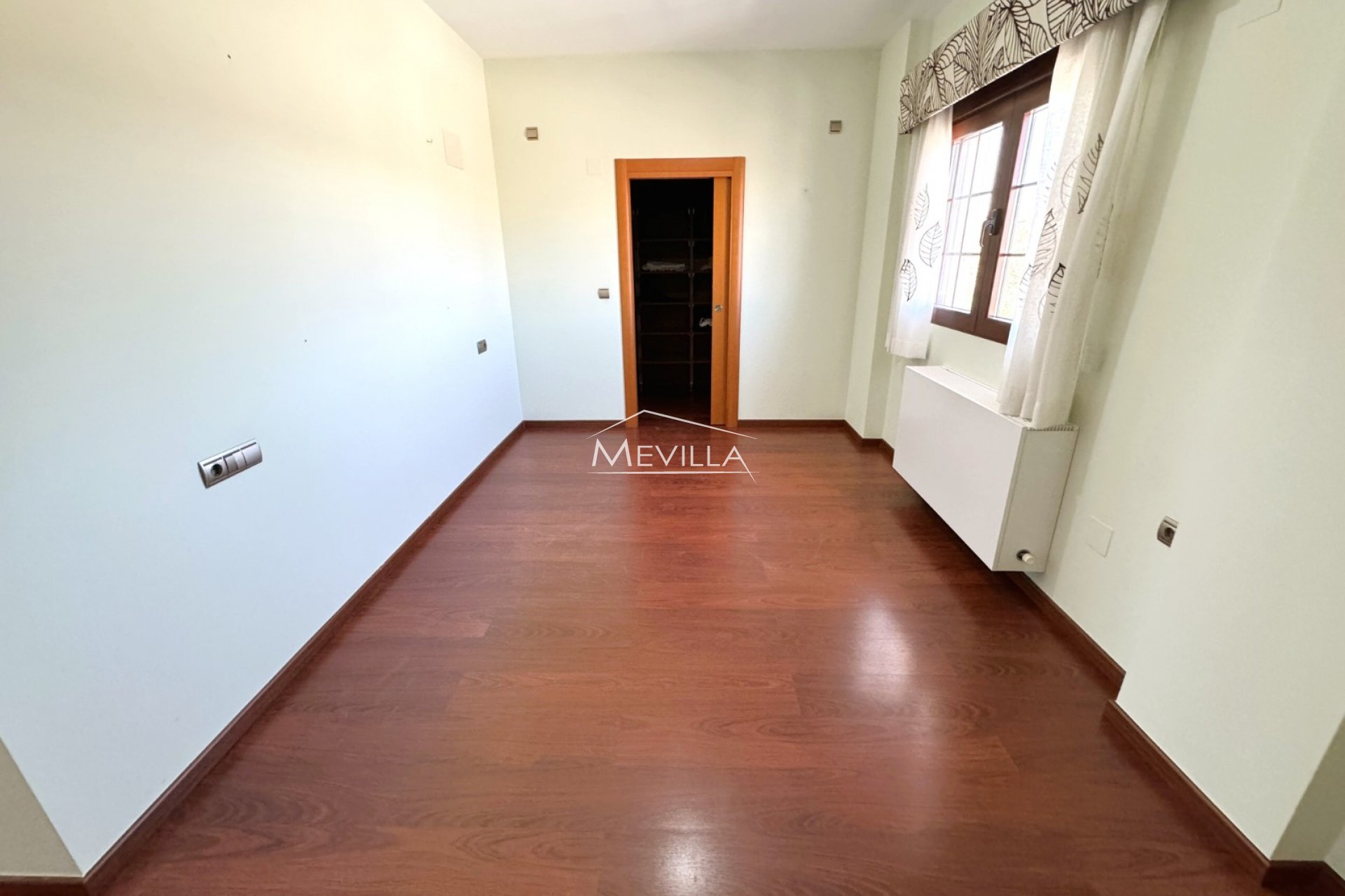 Återförsäljare - Villa - San Miguel de Salinas