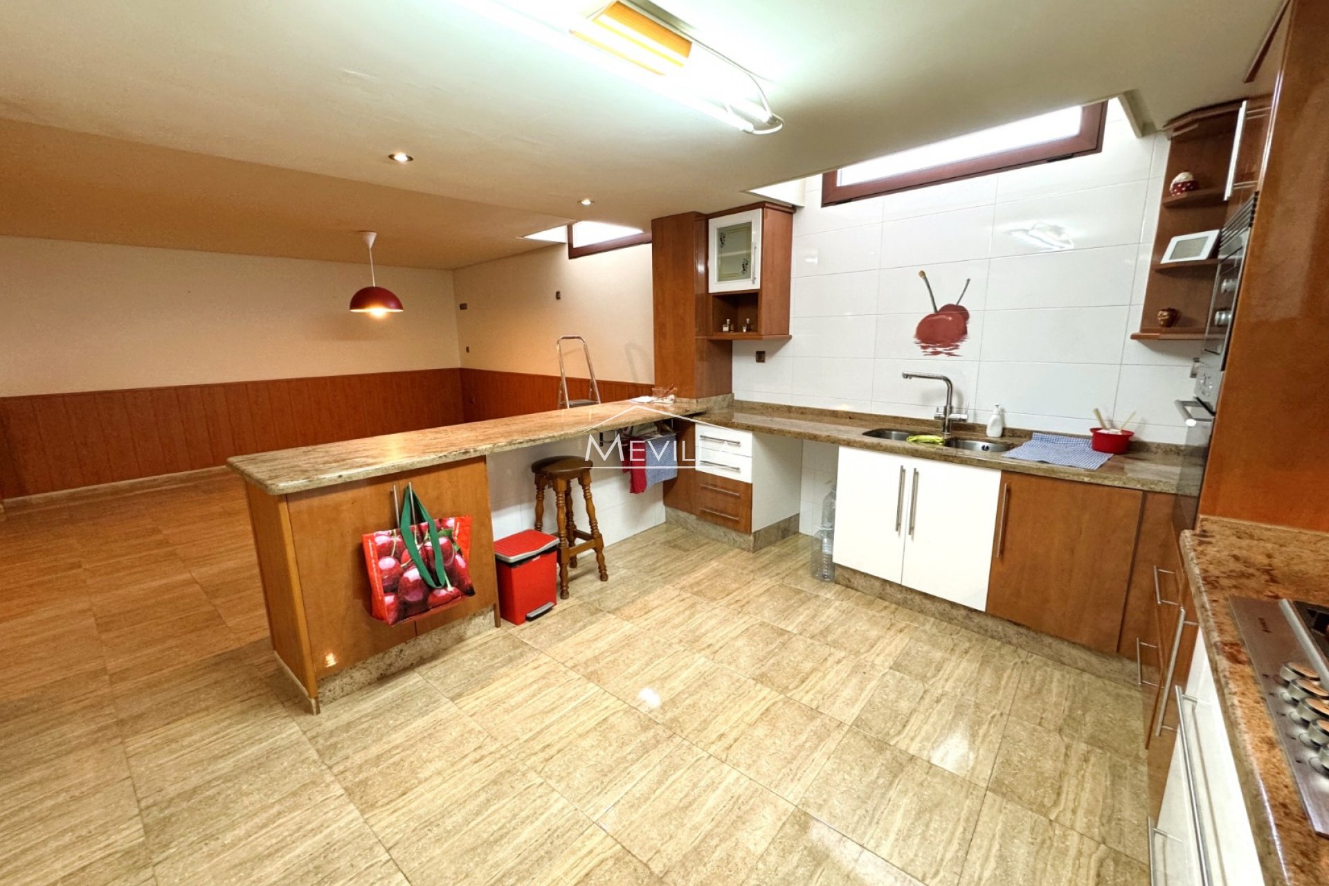 Återförsäljare - Villa - San Miguel de Salinas