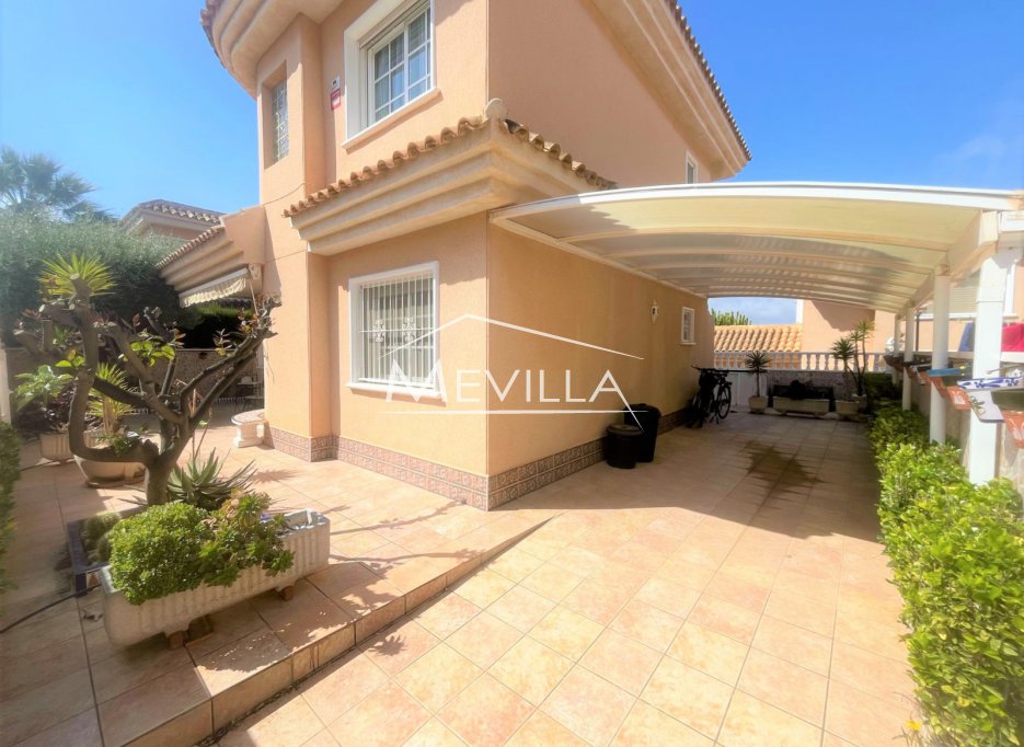 Återförsäljare - Villa - Torrevieja - Los Altos