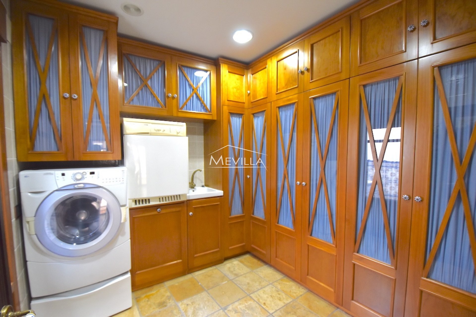 Återförsäljare - Villa - Torrevieja