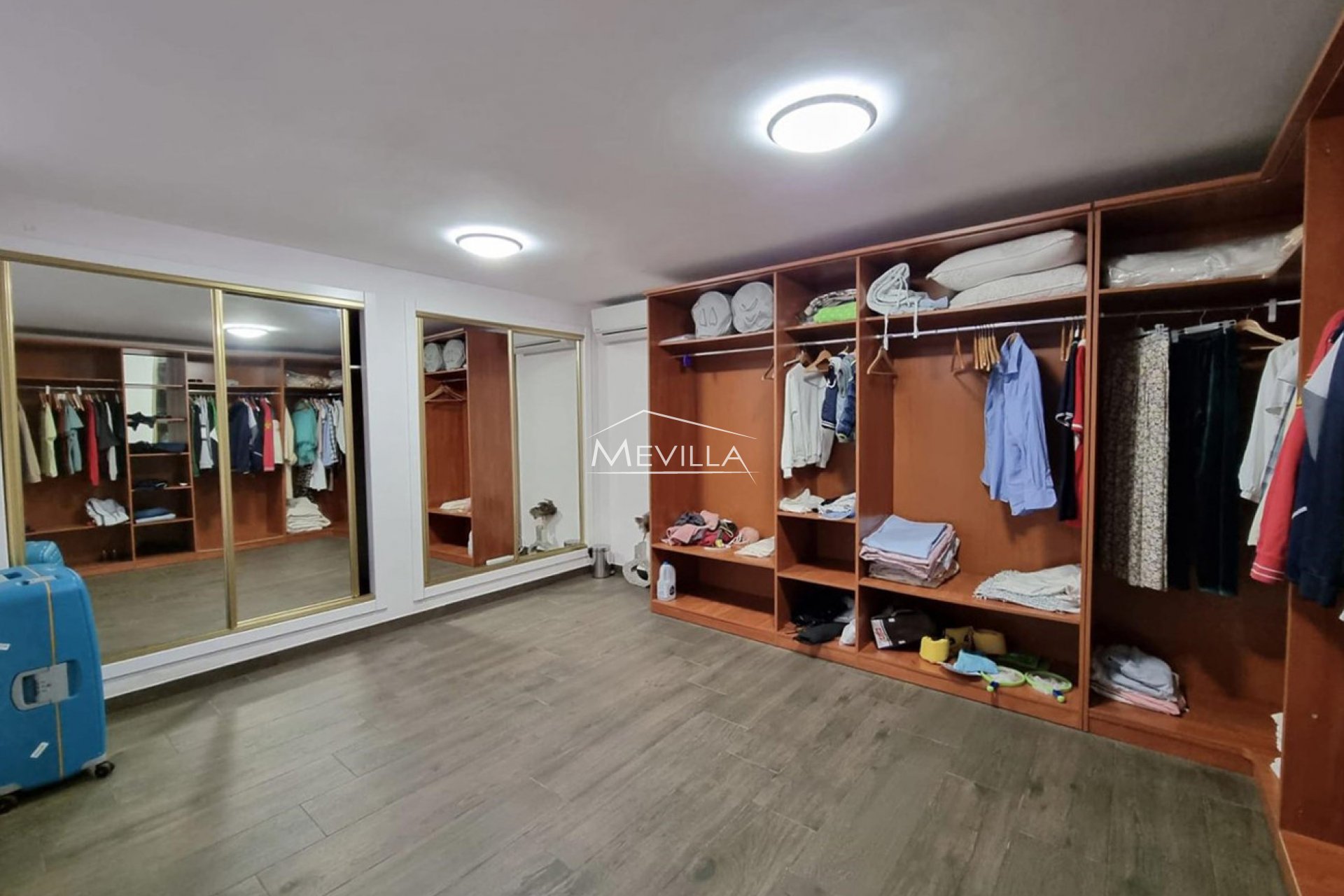 Återförsäljare - Villa - Torrevieja