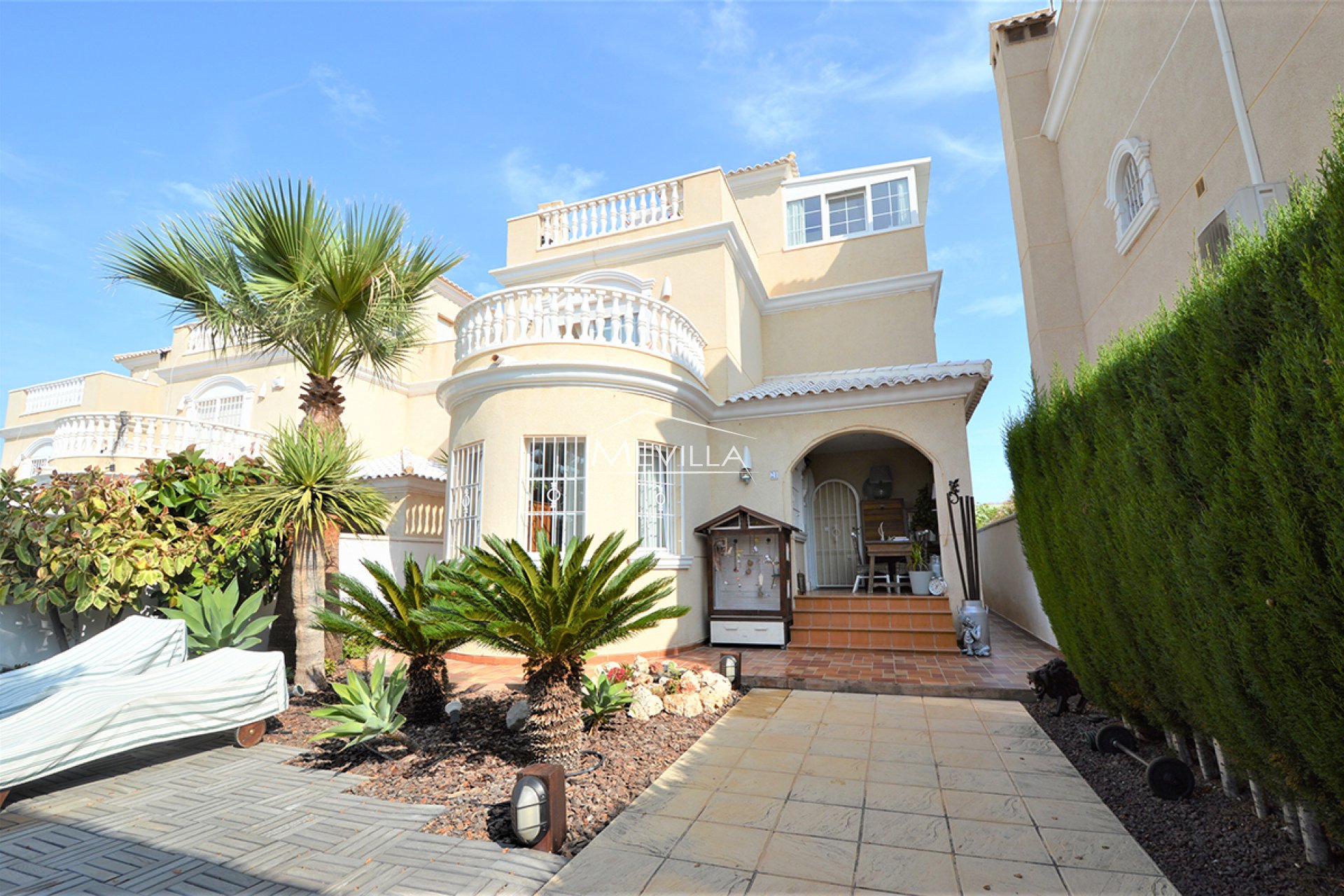 Detached villa for sale in Los Altos, Orihuela Costa
