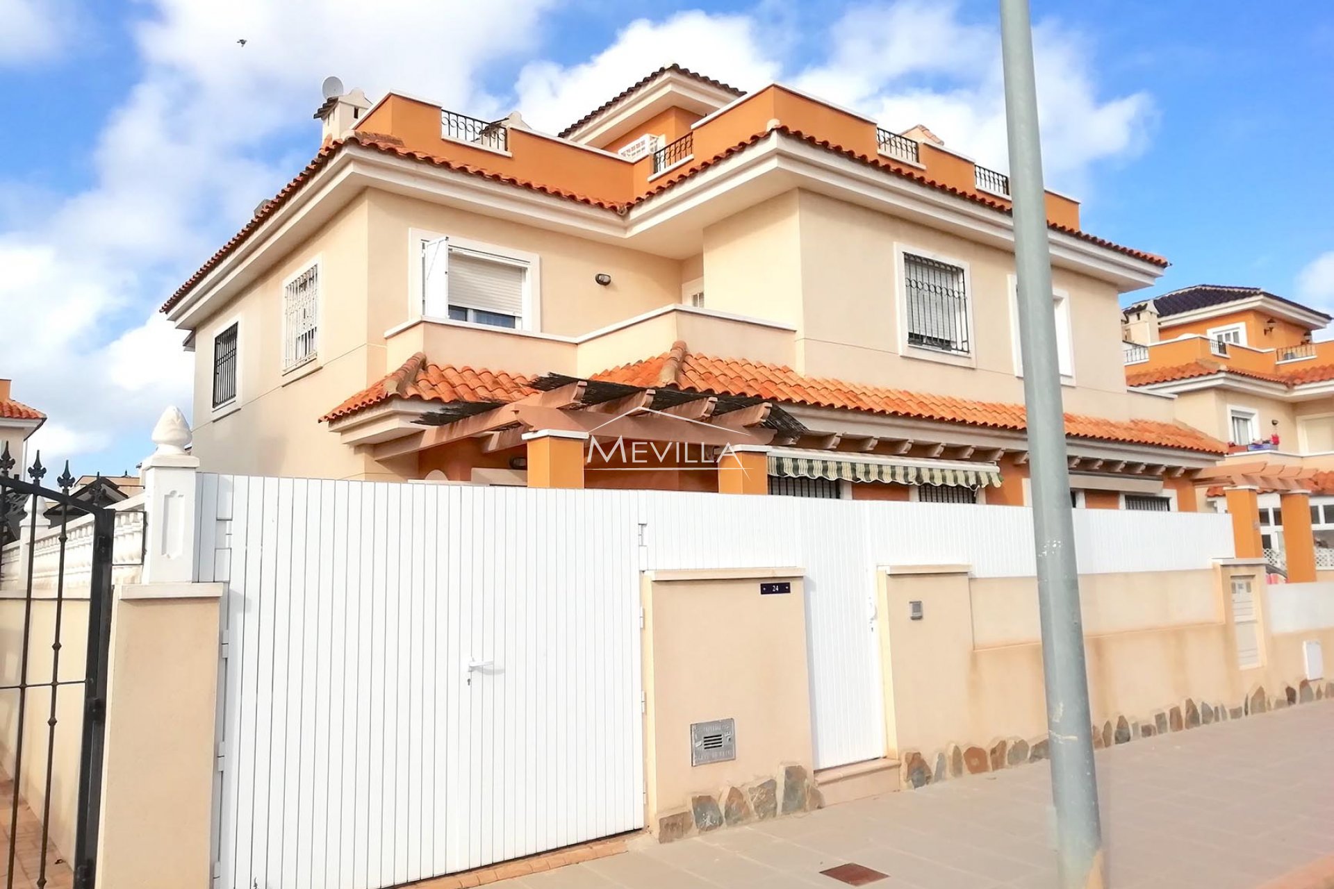 Duplex with 2 bedrooms in Torre de la Horadada for sale