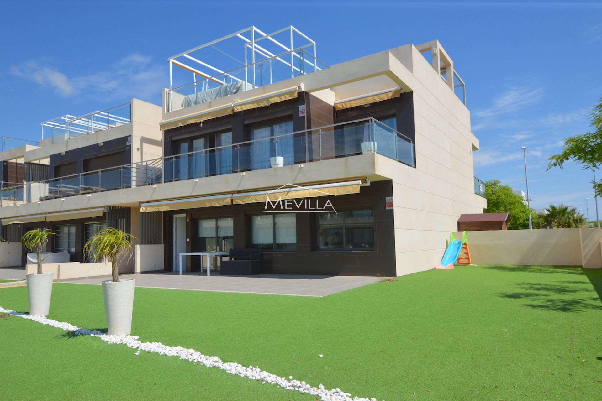 Duplex with sea views for sale in Torre de la Horadada