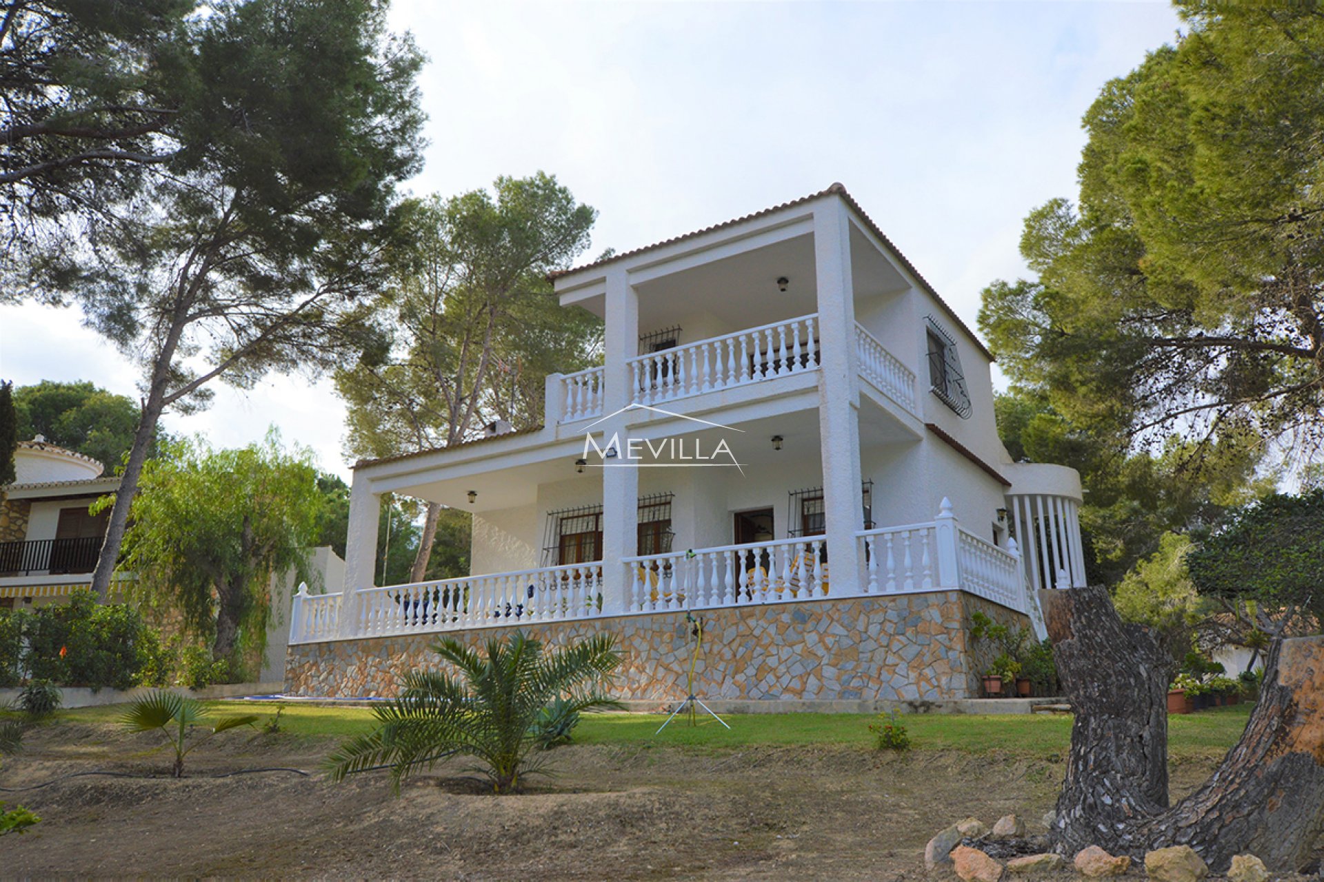 Frittliggende villa til salgs i Los Balcones - Torrevieja.