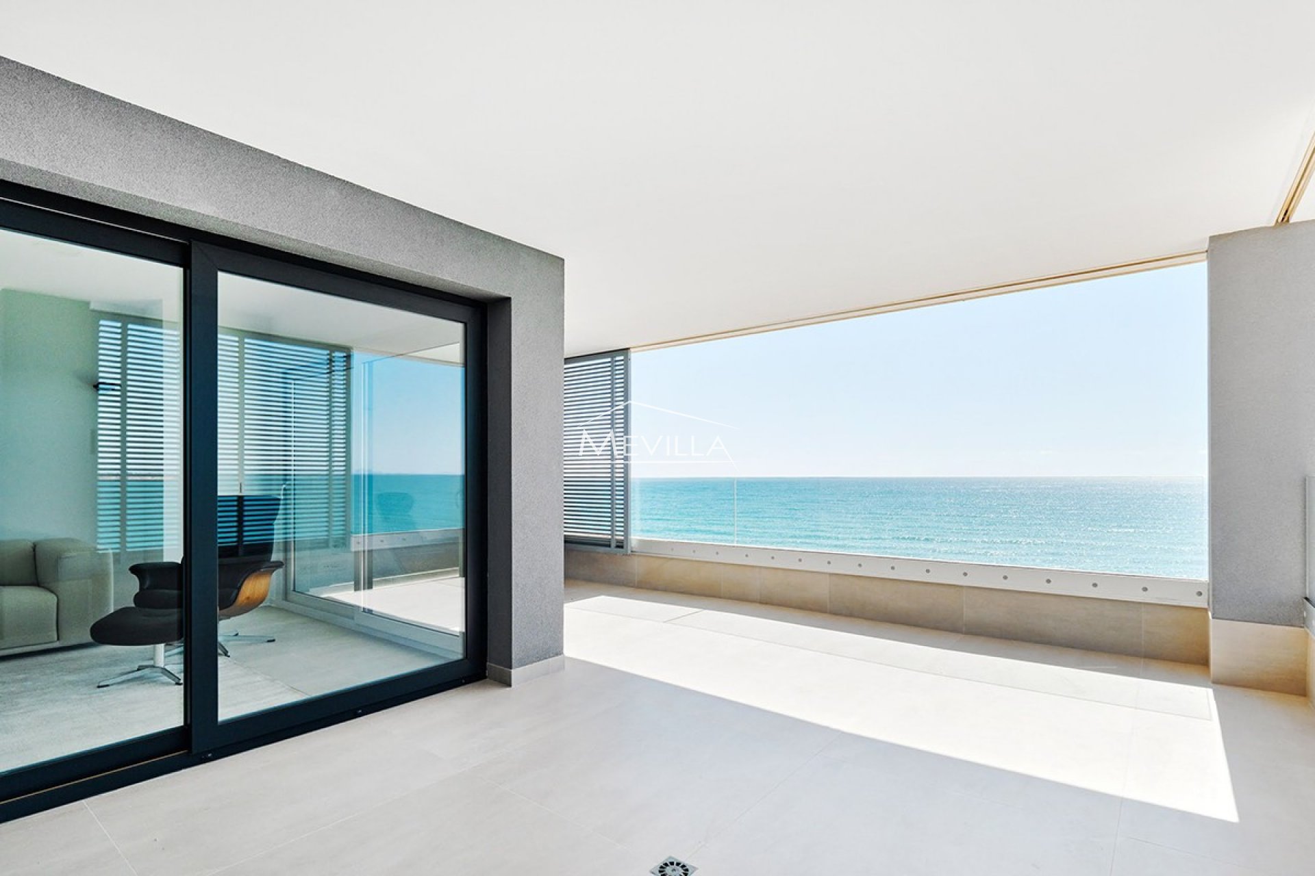 Front Line only - Flat / Apartment - Orihuela Costa - Punta Prima