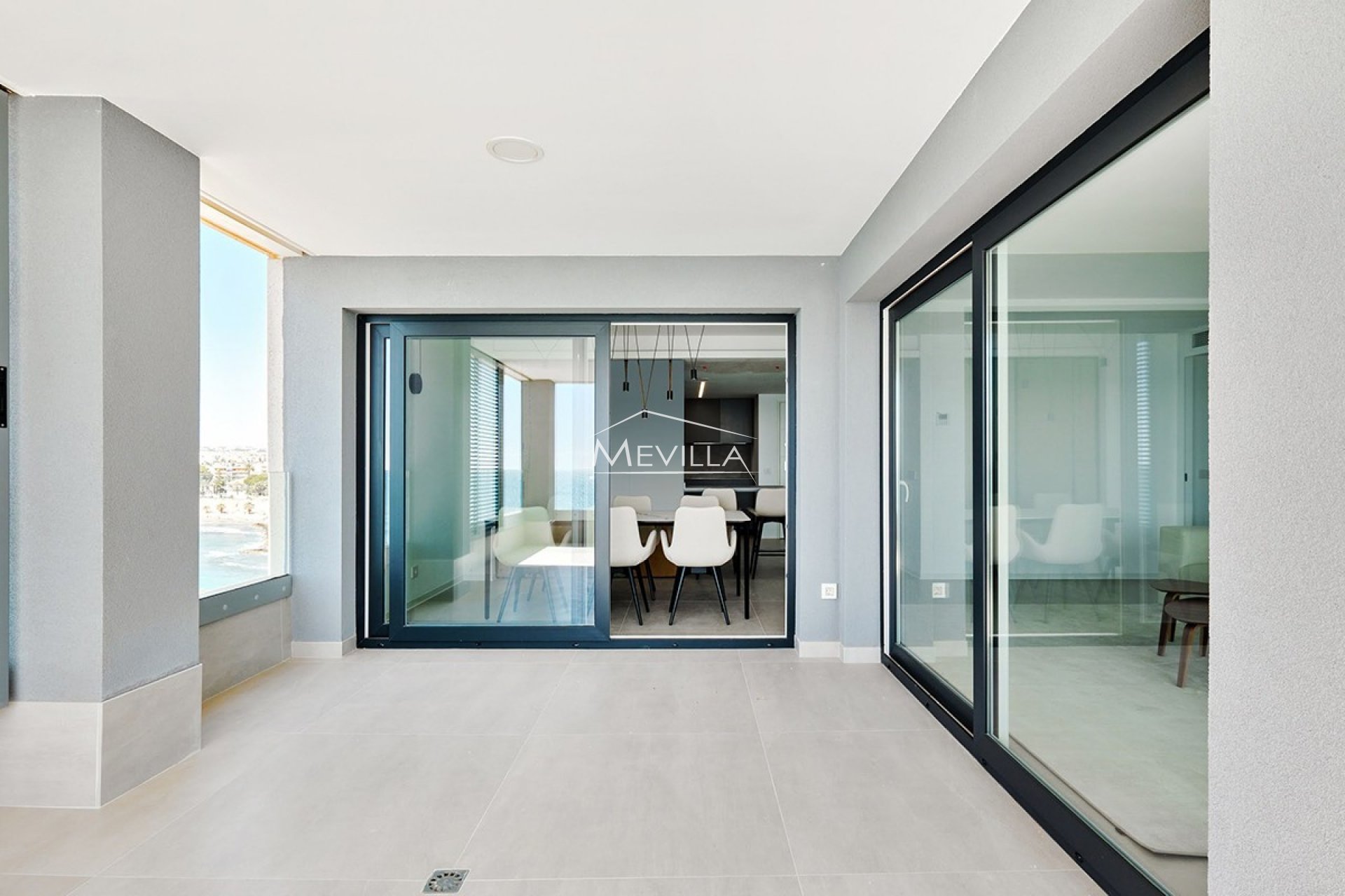 Front Line only - Flat / Apartment - Orihuela Costa - Punta Prima