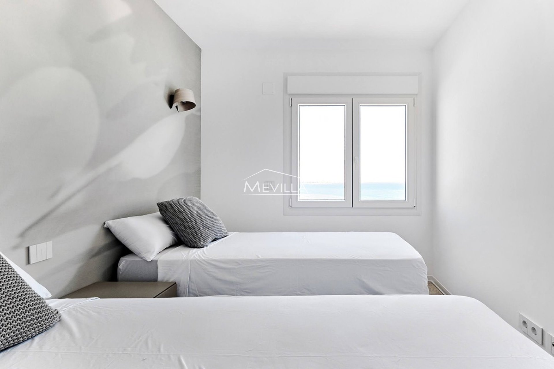 Front Line only - Flat / Apartment - Orihuela Costa - Punta Prima