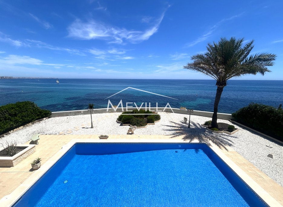Frontlinjen - Villa - Orihuela Costa - Cabo Roig