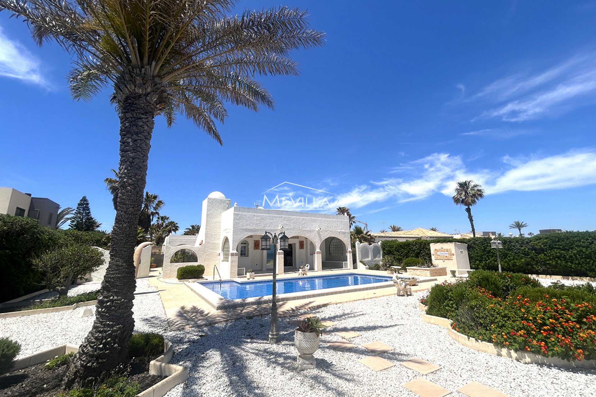 Frontlinjen - Villa - Orihuela Costa - Cabo Roig