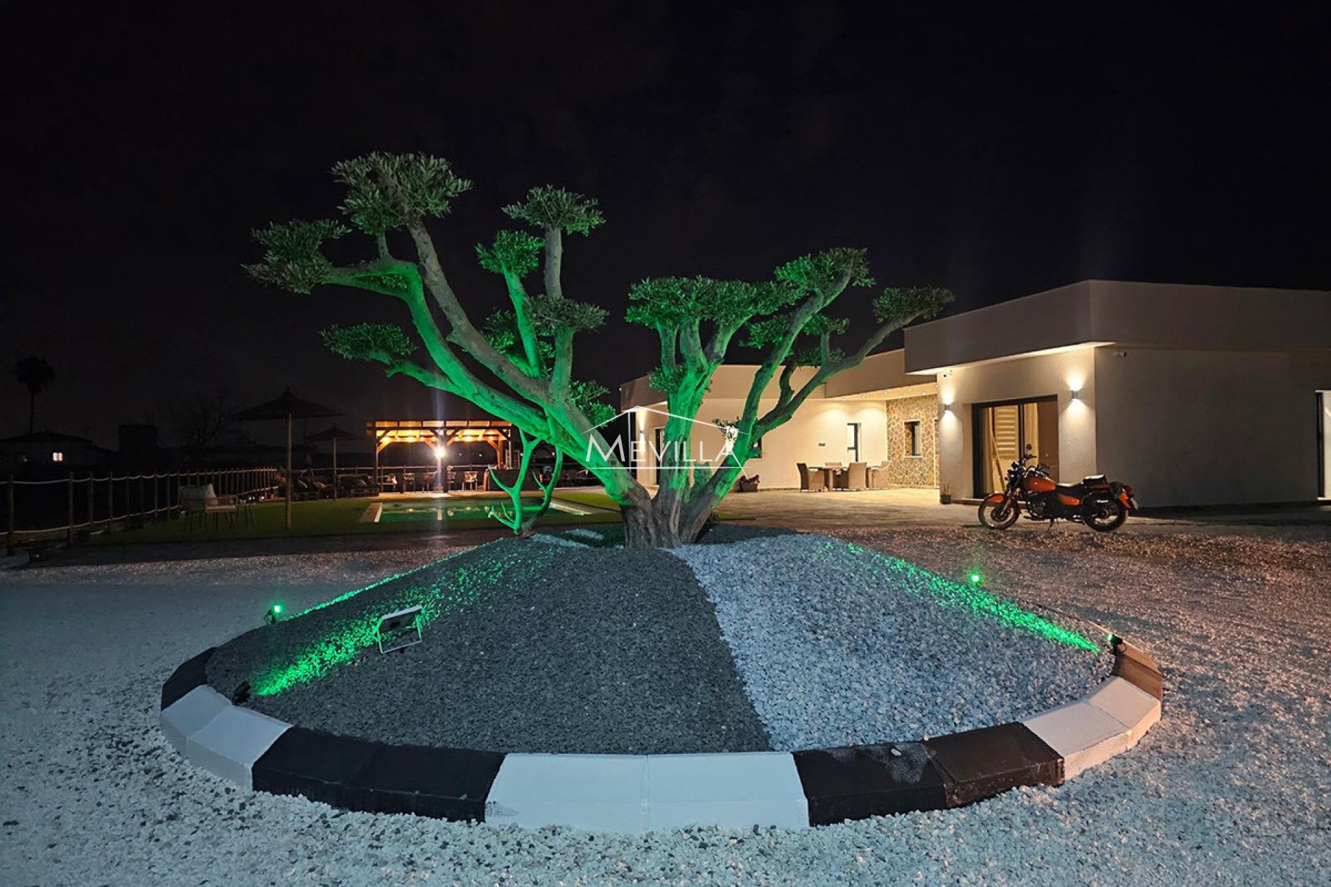 Obra nueva - Chalet / Villa - Guardamar / Ciudad Quesada / La Marina - La Marina