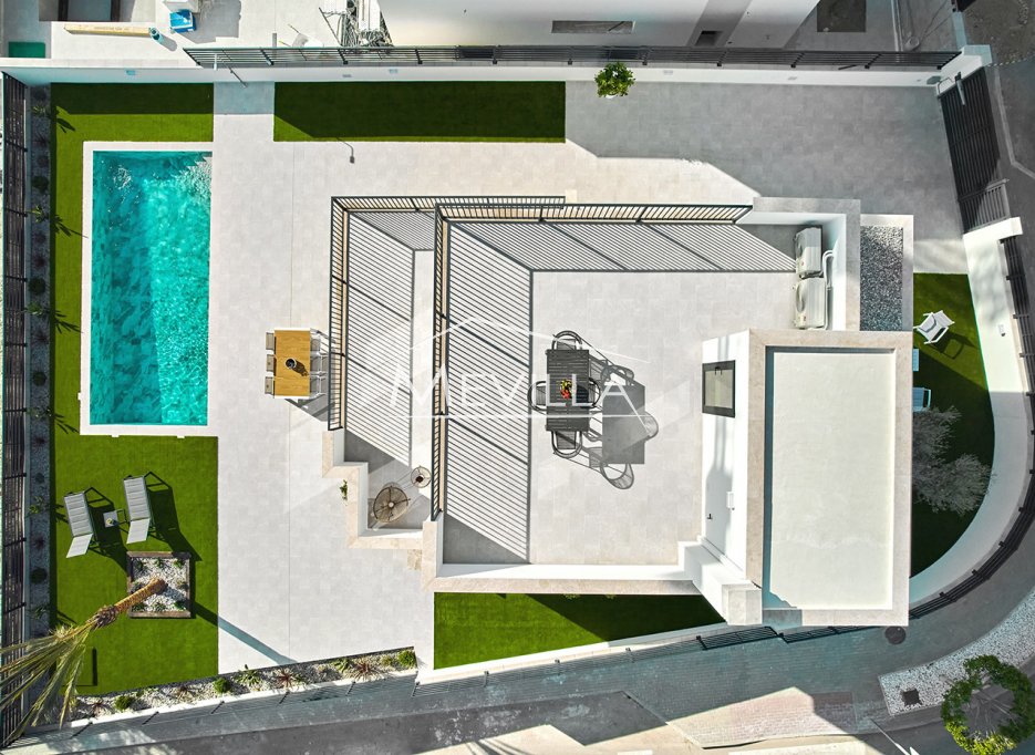 Obra nueva - Chalet / Villa - San Miguel de Salinas